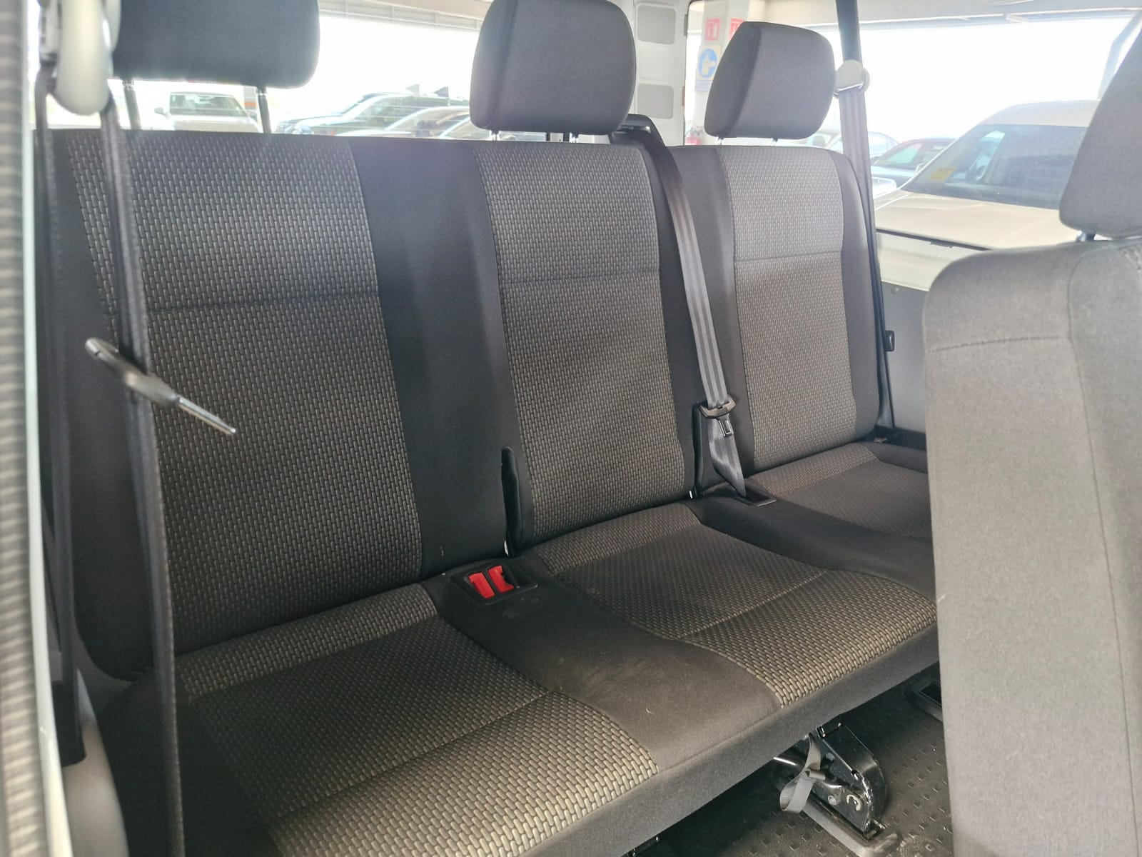 VOLKSWAGEN TRANSPORTER 2024 - foto 13