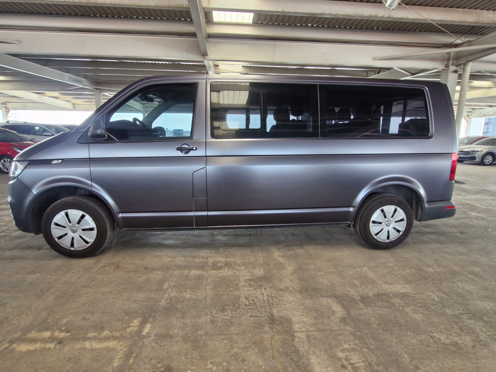 VOLKSWAGEN TRANSPORTER 2024 - foto 8