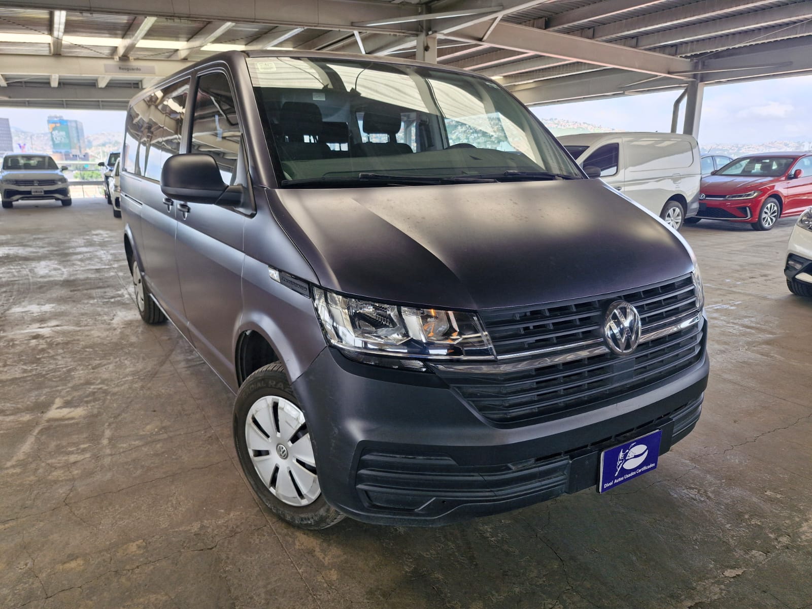 VOLKSWAGEN TRANSPORTER 2024 - foto 2