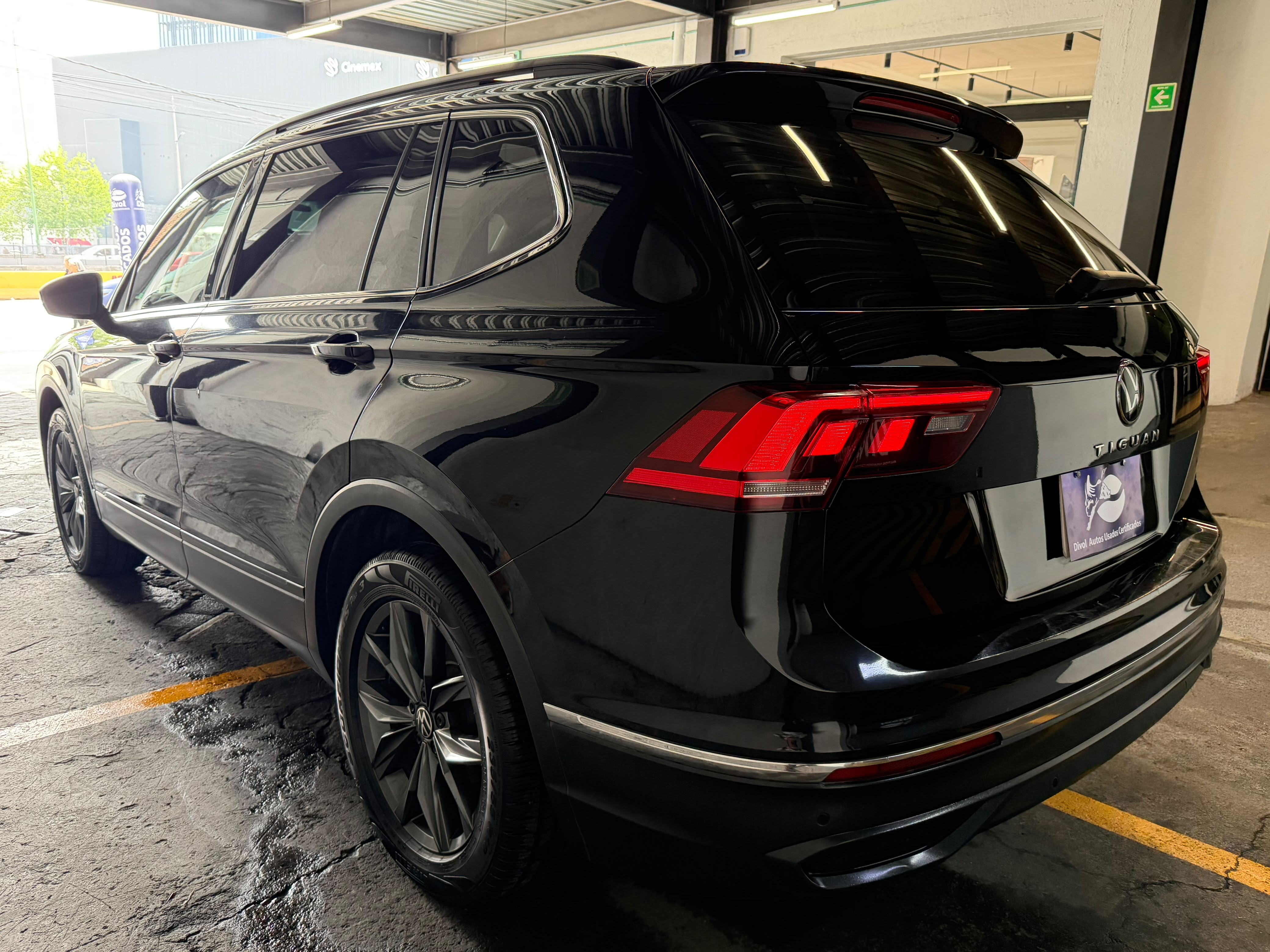 VOLKSWAGEN TIGUAN 2022 - foto 6