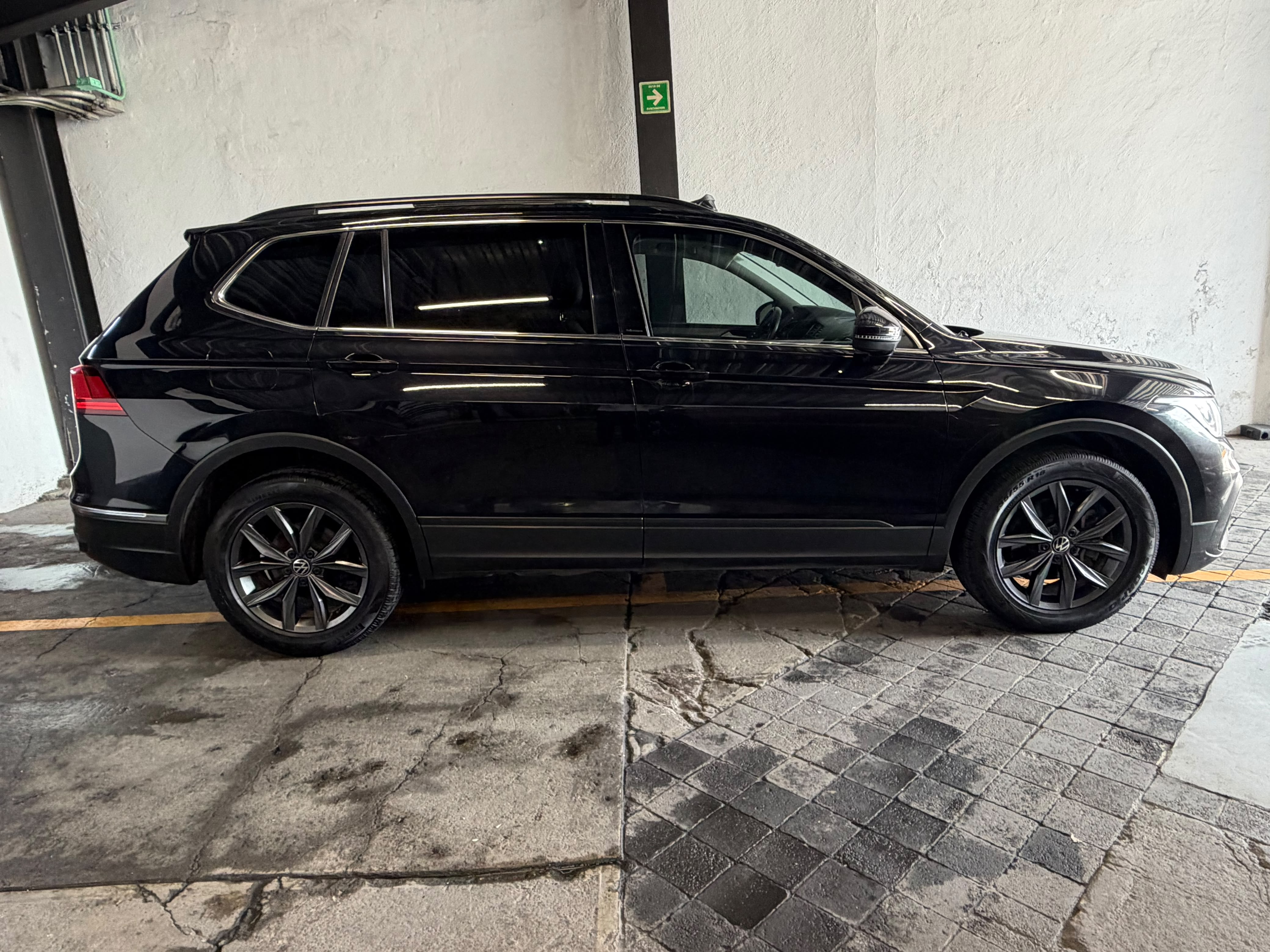 VOLKSWAGEN TIGUAN 2022 - foto 7