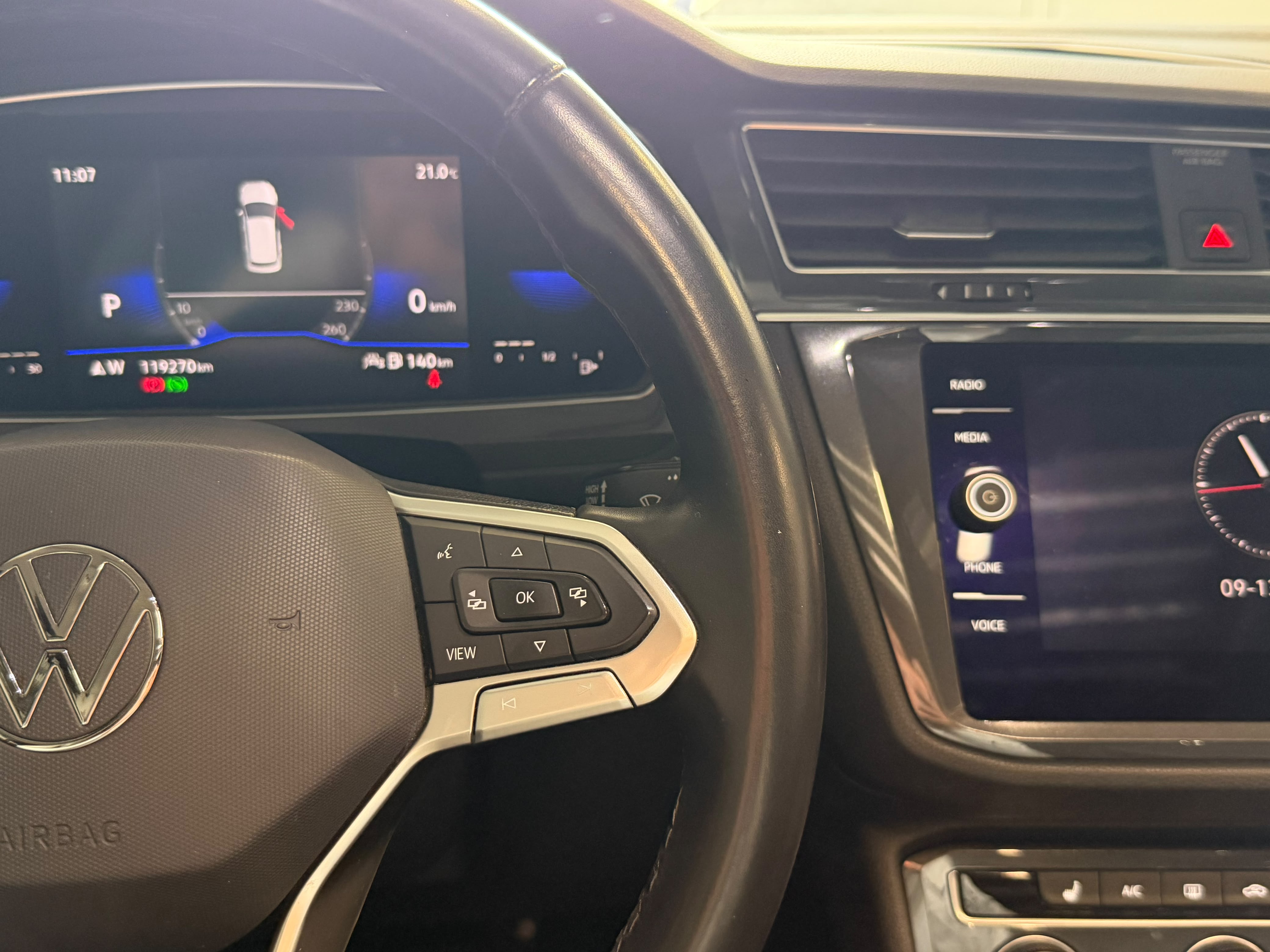 VOLKSWAGEN TIGUAN 2022 - foto 13