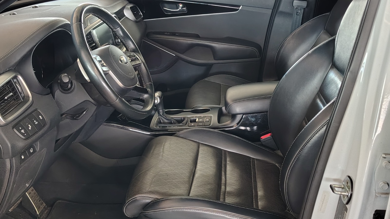 KIA SORENTO 2019 - foto 11