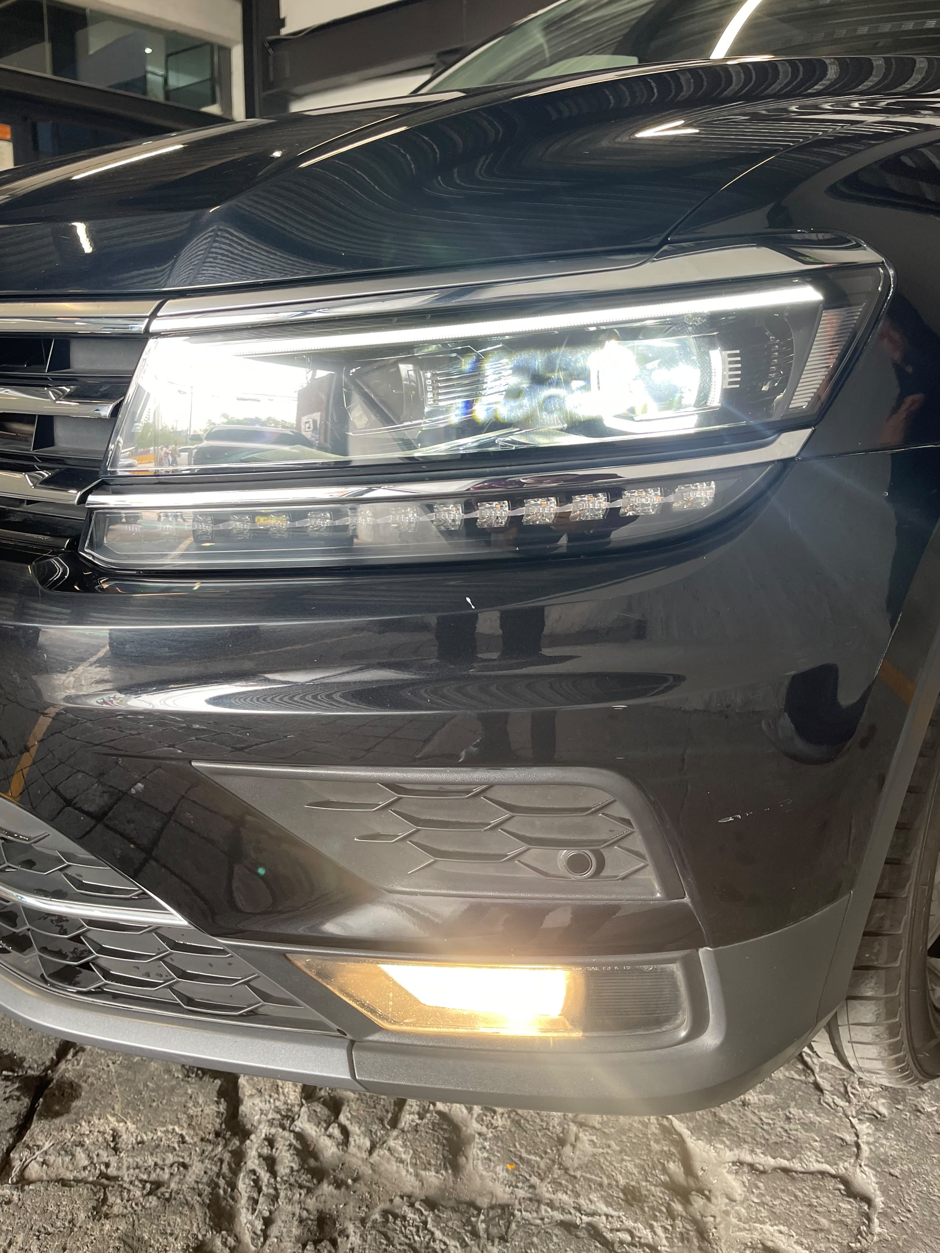 VOLKSWAGEN TIGUAN 2021 - foto 19