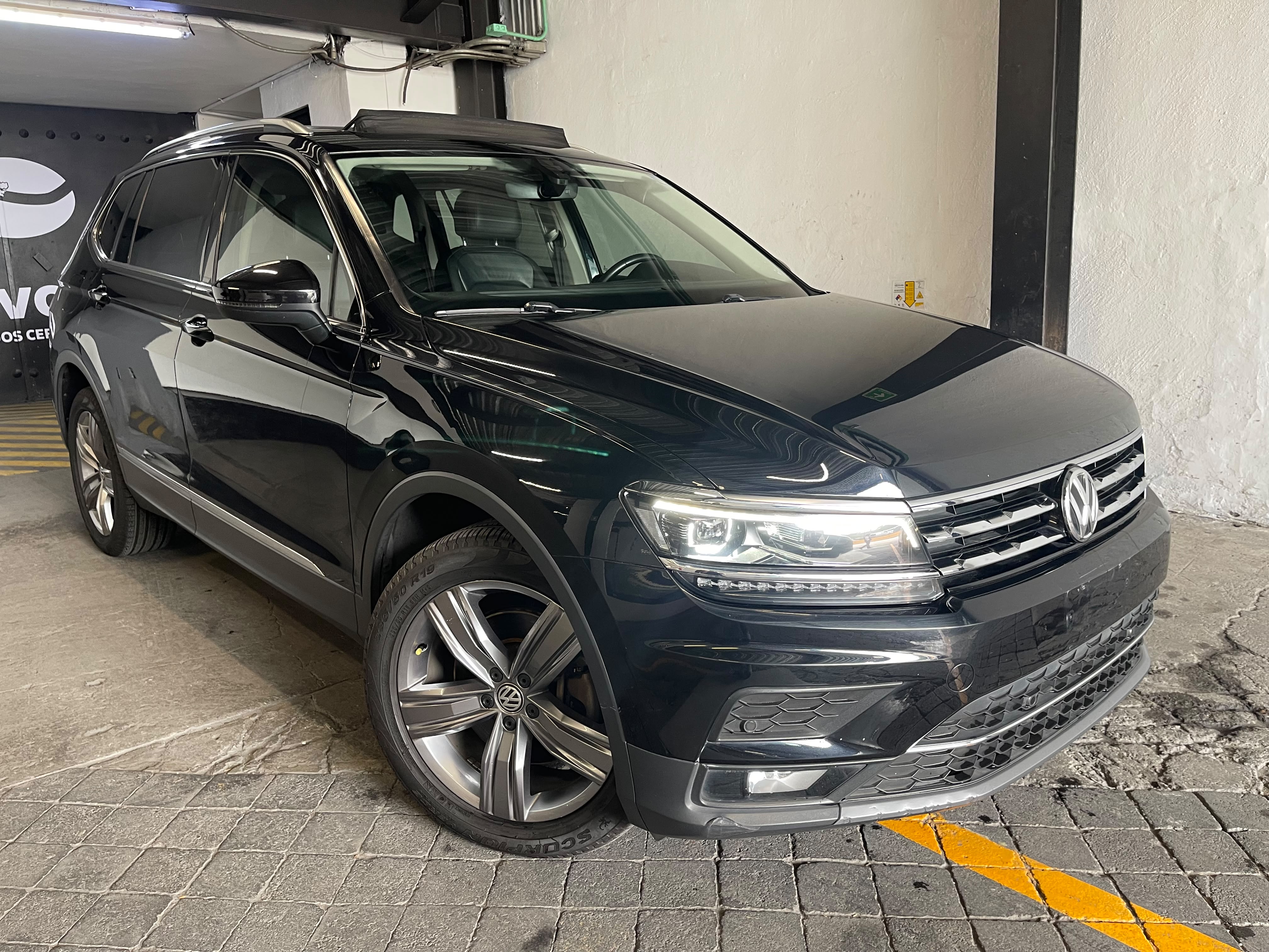 VOLKSWAGEN TIGUAN 2021 - foto 2