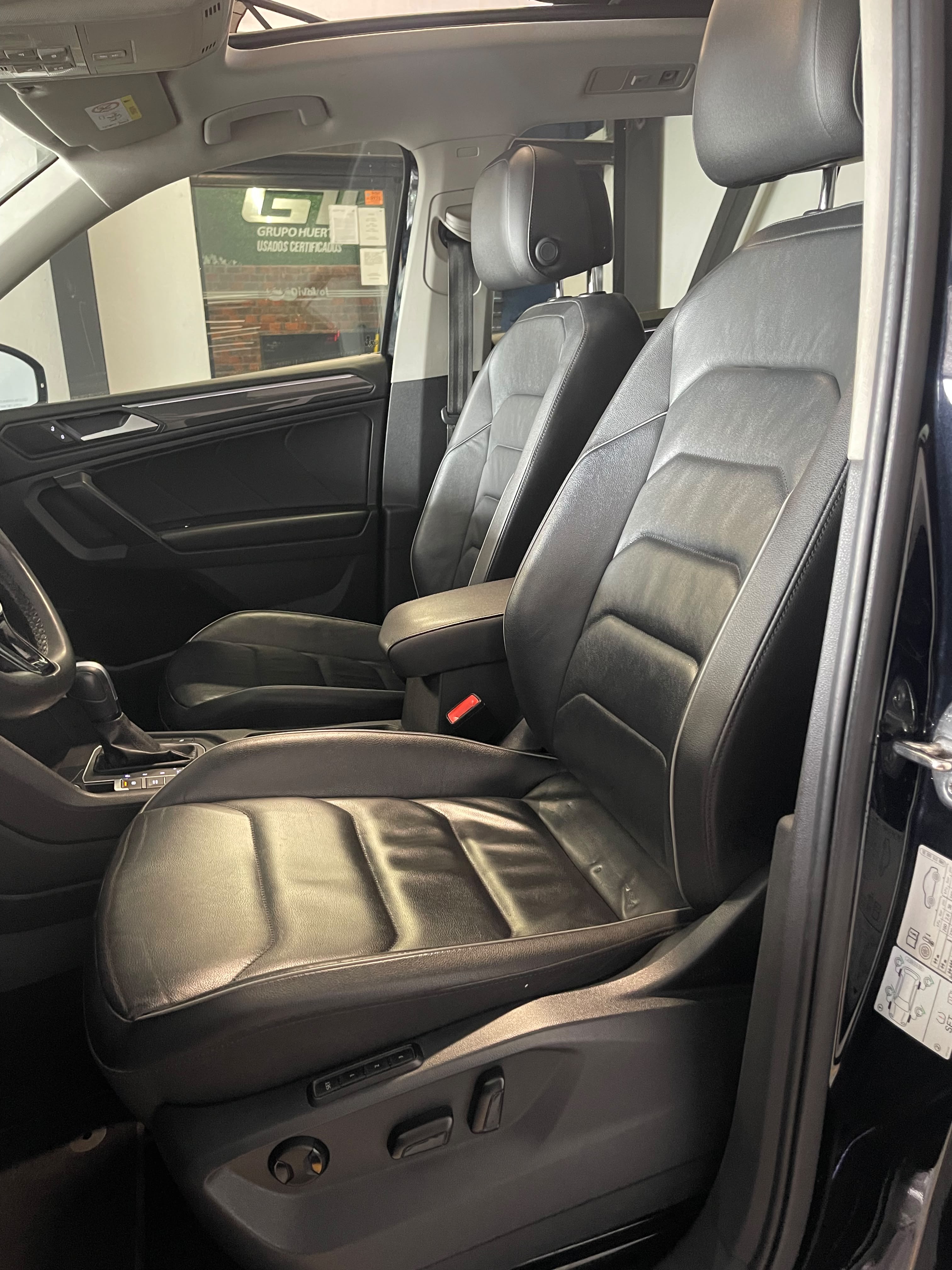 VOLKSWAGEN TIGUAN 2021 - foto 10