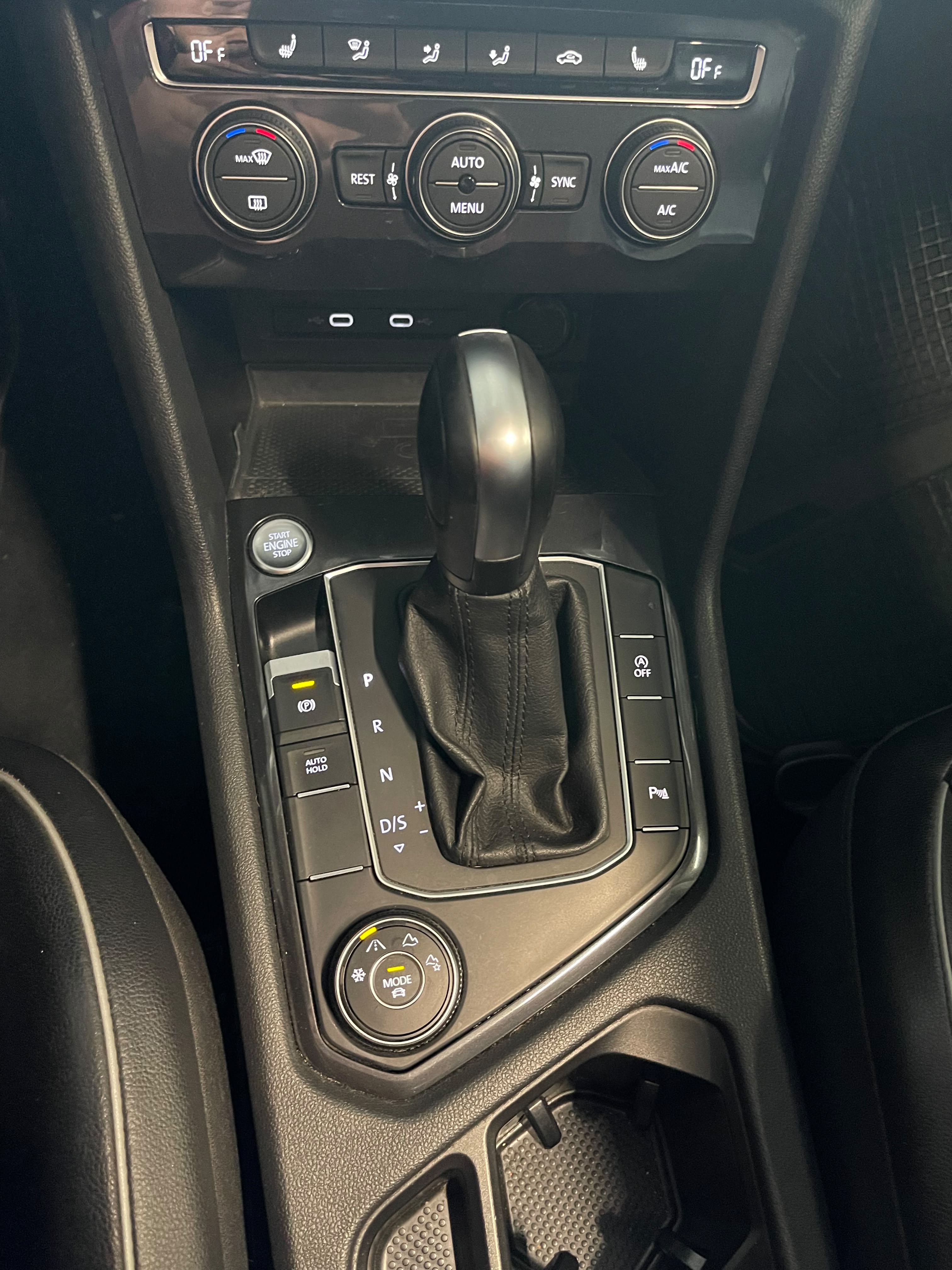VOLKSWAGEN TIGUAN 2021 - foto 15