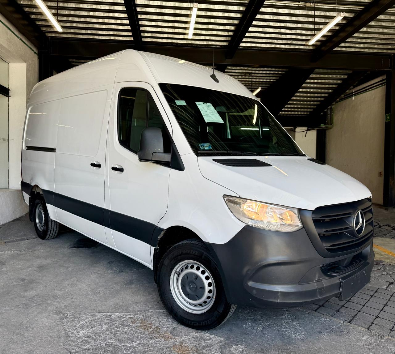 MERCEDES BENZ SPRINTER CARGO VAN 2022 - foto 2