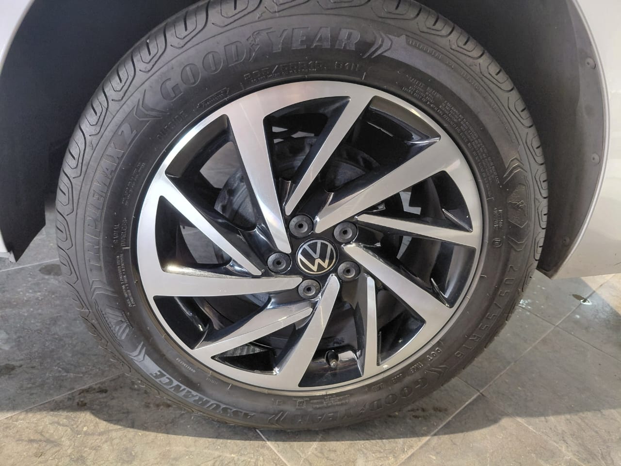 VOLKSWAGEN VIRTUS 2023 - foto 9