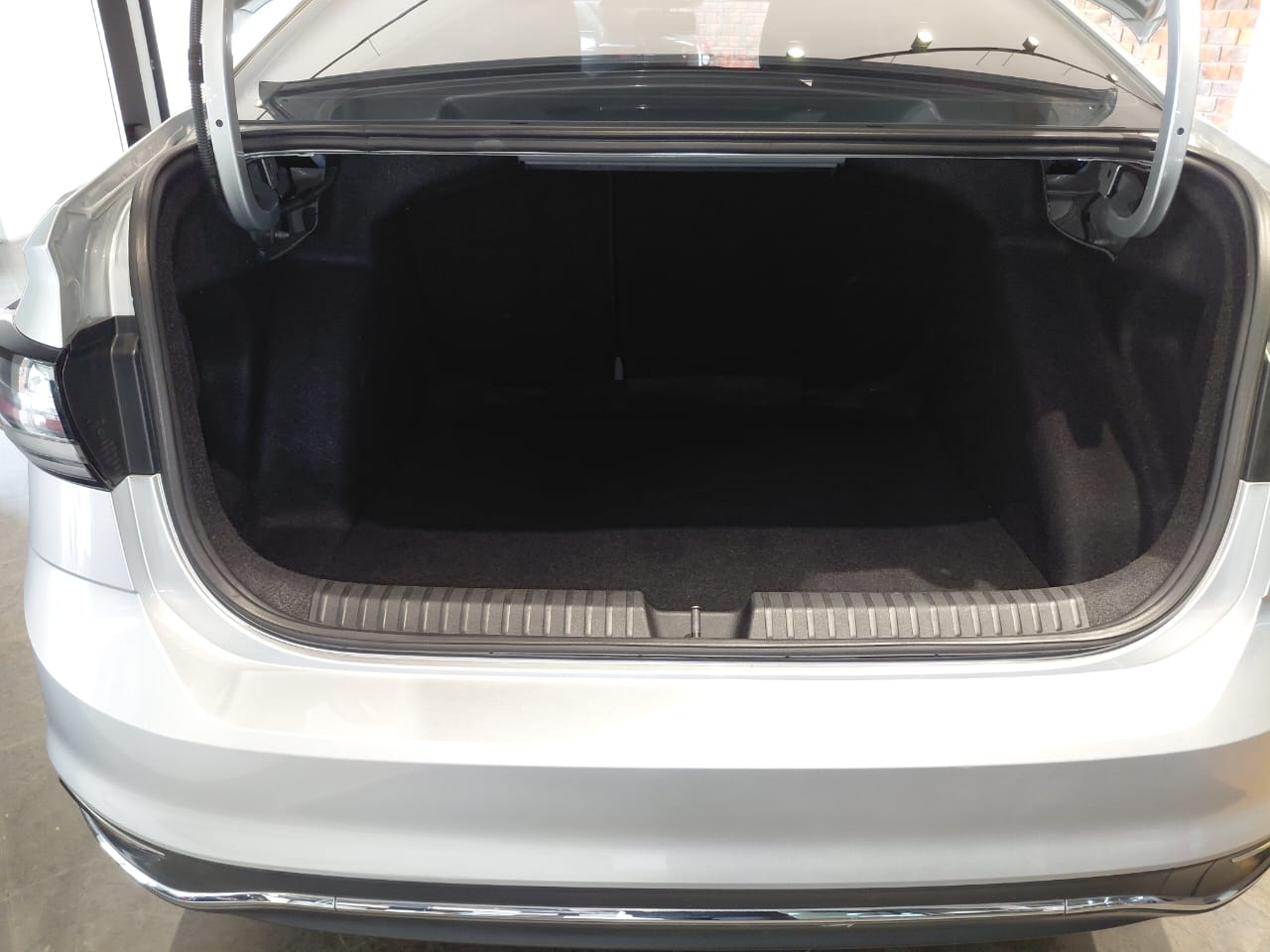 VOLKSWAGEN VIRTUS 2023 - foto 16