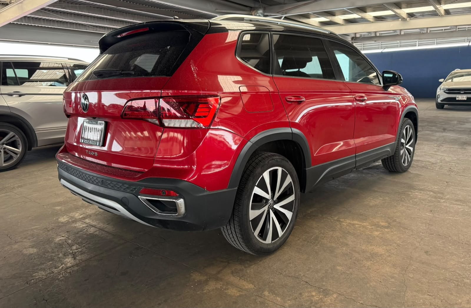 VOLKSWAGEN TAOS 2024 - foto 4