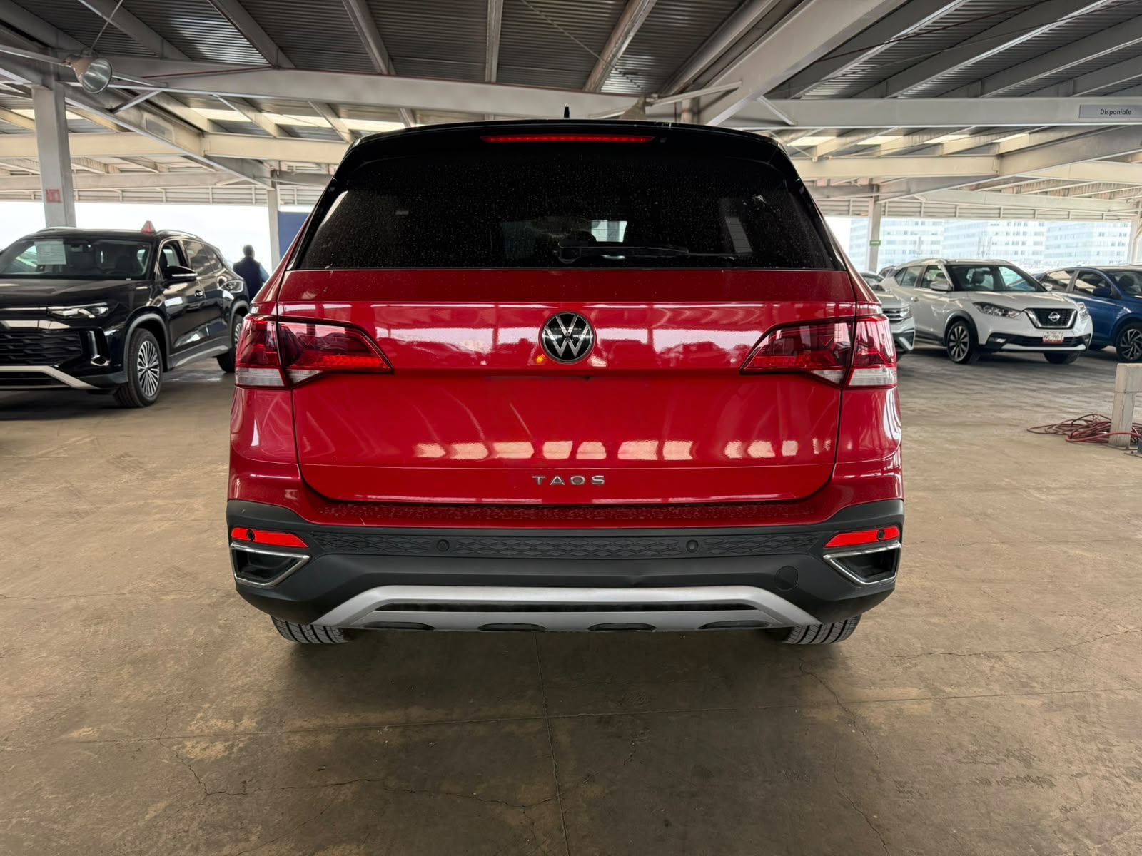 VOLKSWAGEN TAOS 2024 - foto 5