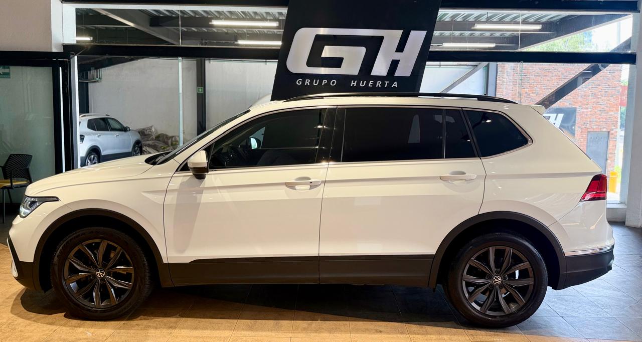 VOLKSWAGEN TIGUAN 2023 - foto 8