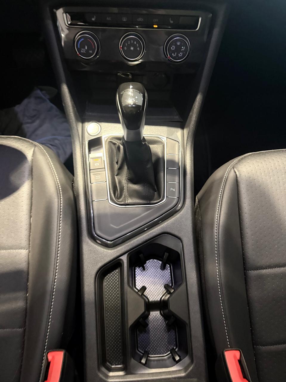 VOLKSWAGEN TIGUAN 2023 - foto 13