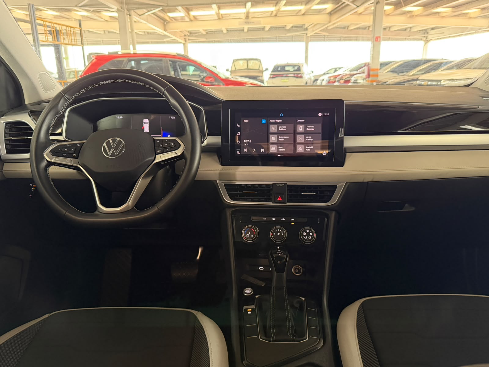 VOLKSWAGEN TAOS 2025 - foto 11