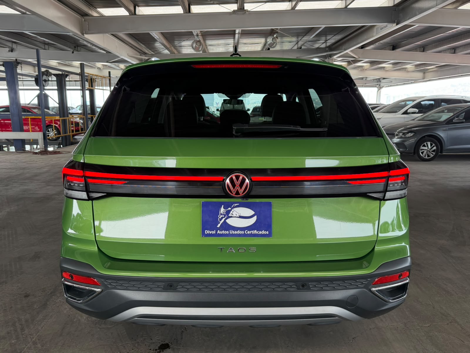 VOLKSWAGEN TAOS 2025 - foto 5