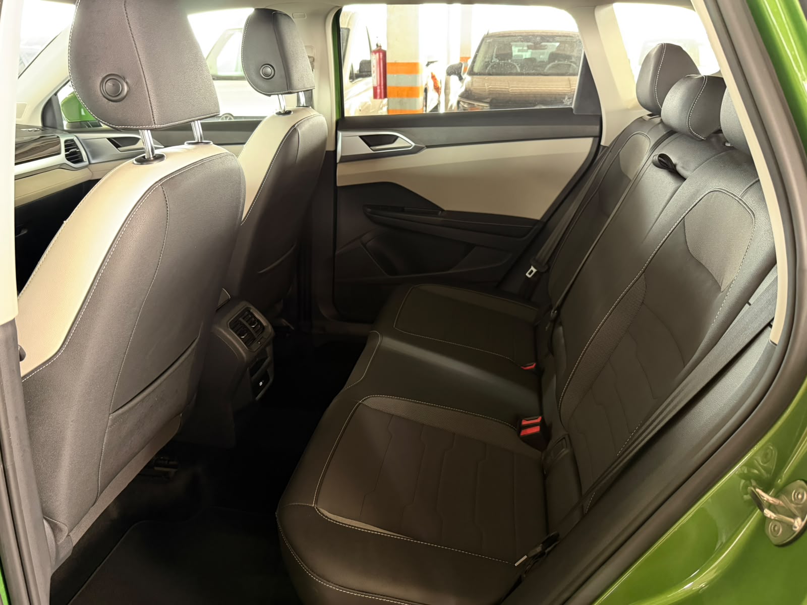 VOLKSWAGEN TAOS 2025 - foto 18