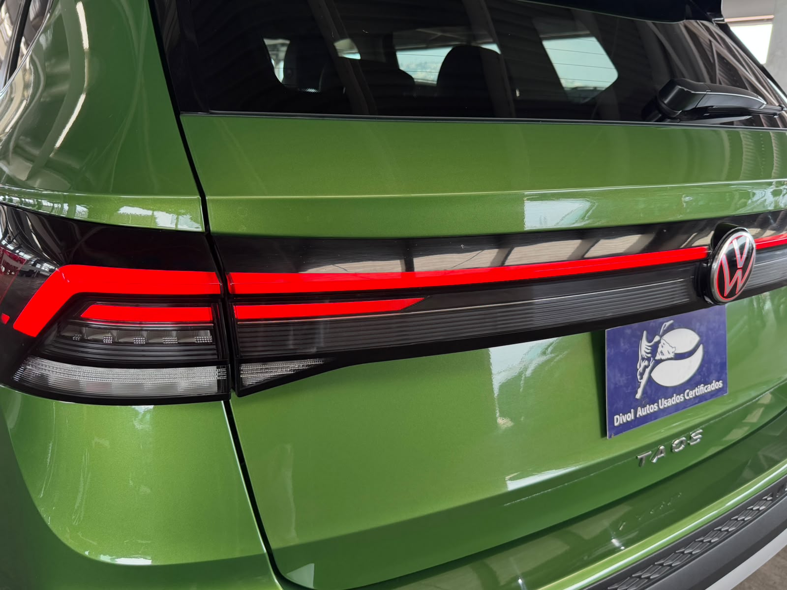 VOLKSWAGEN TAOS 2025 - foto 20