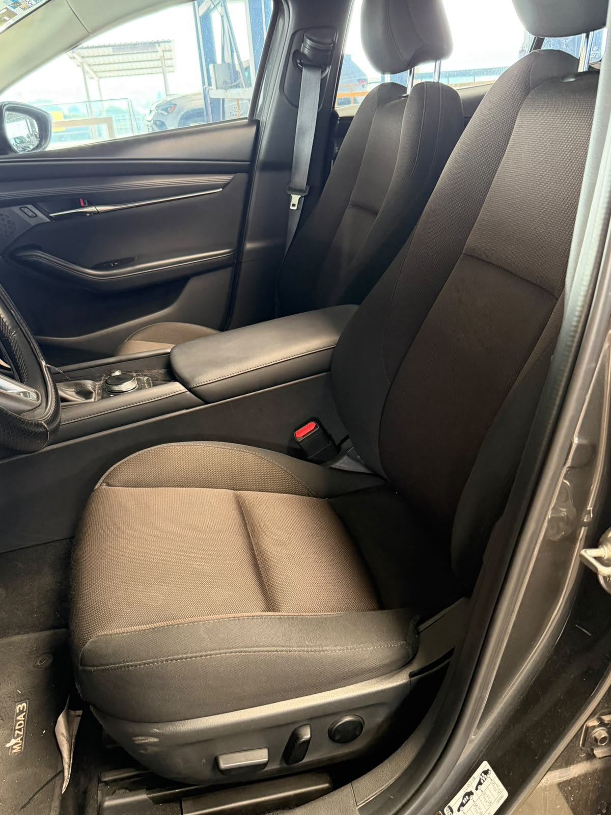 MAZDA MAZDA 3 2022 - foto 10