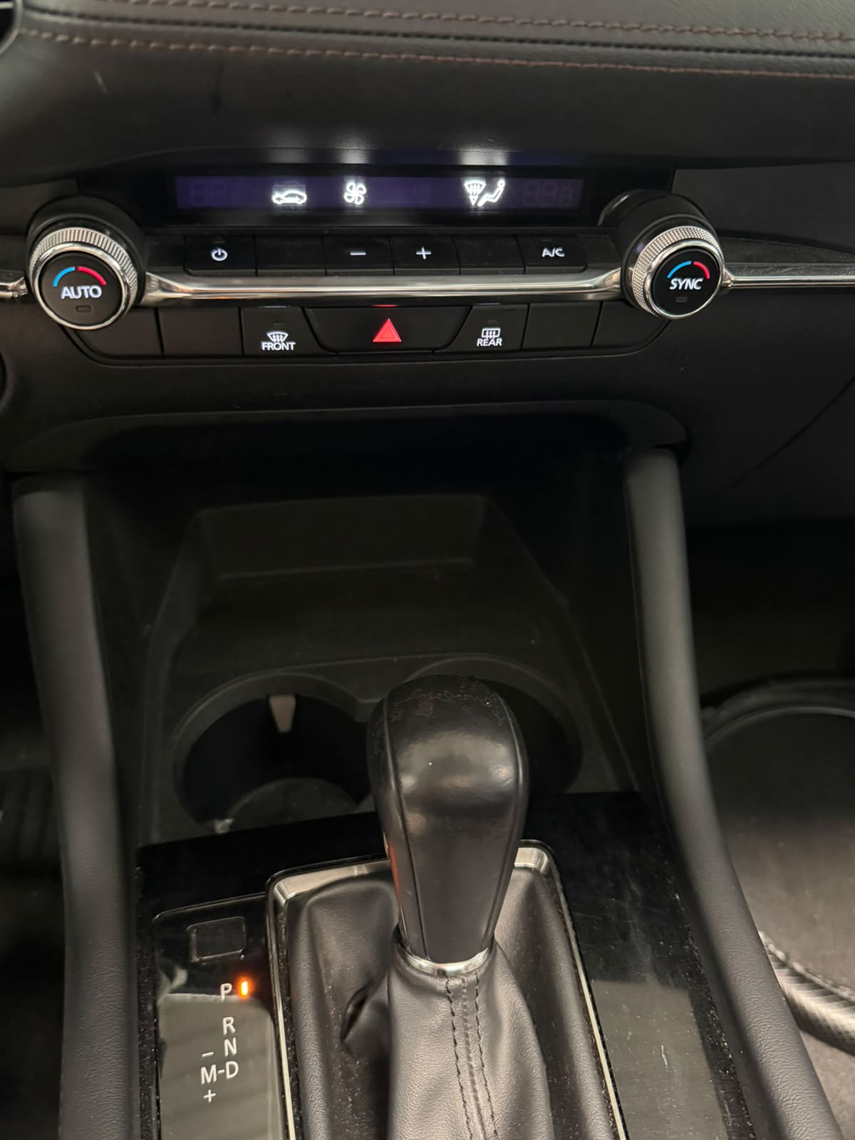 MAZDA MAZDA 3 2022 - foto 15