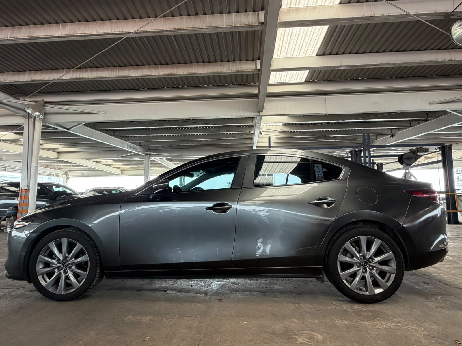 MAZDA MAZDA 3 2022 - foto 8