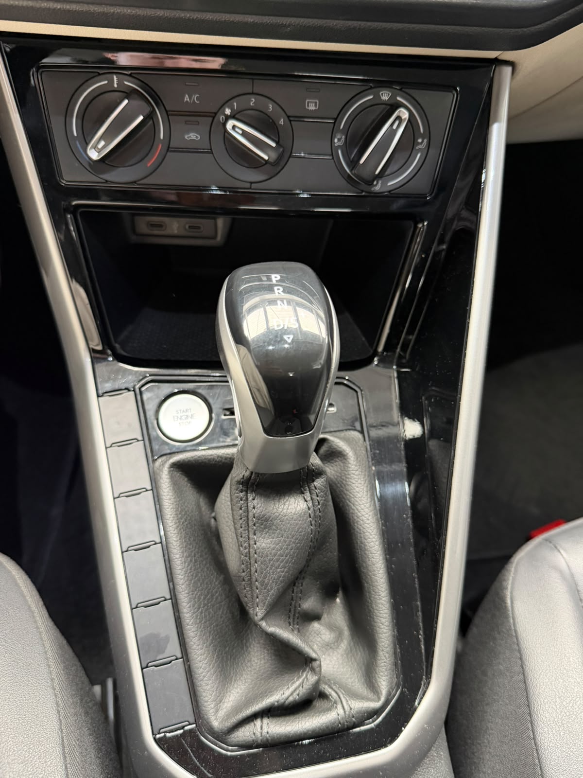 VOLKSWAGEN VIRTUS 2023 - foto 16
