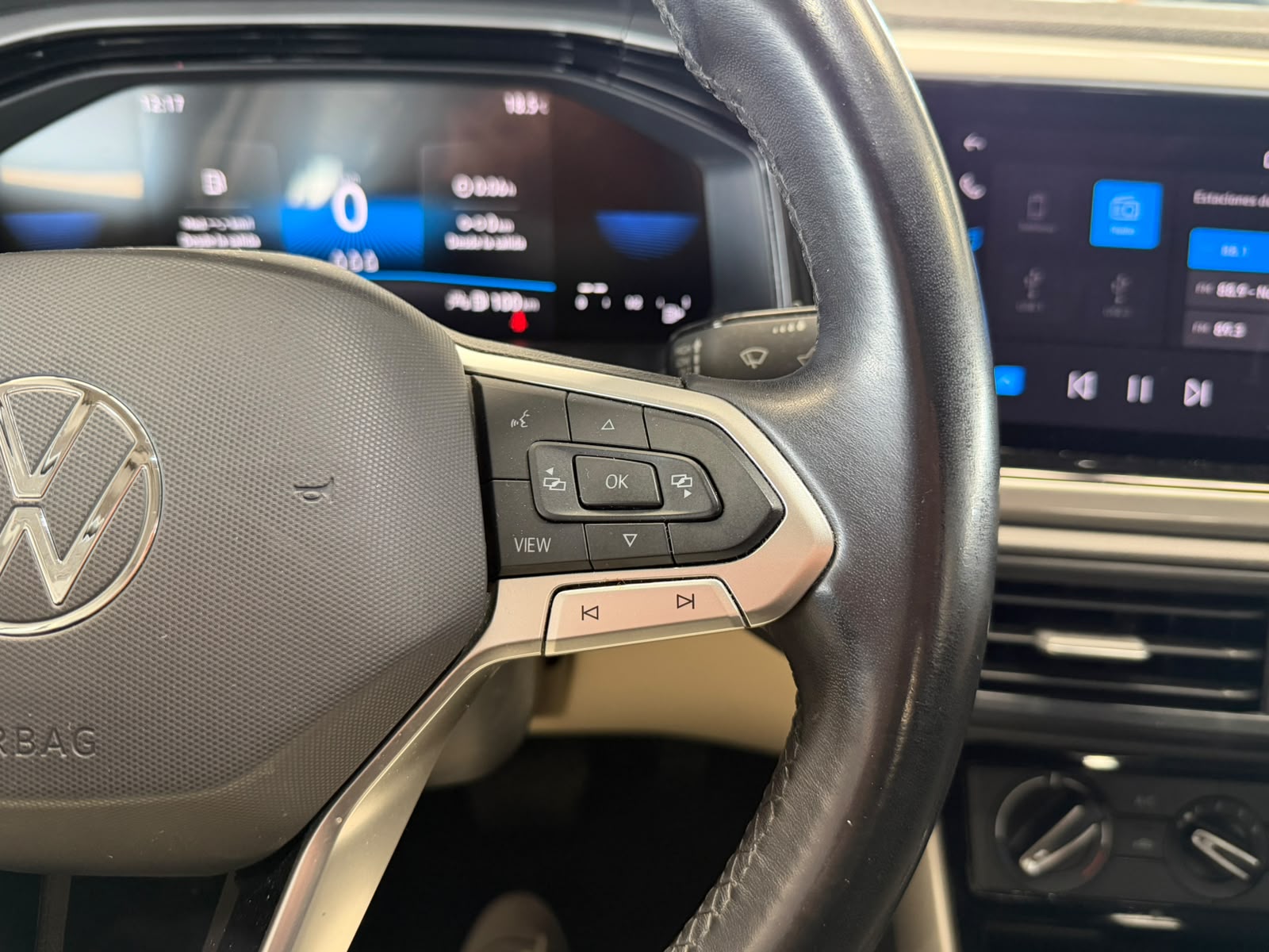 VOLKSWAGEN VIRTUS 2023 - foto 14