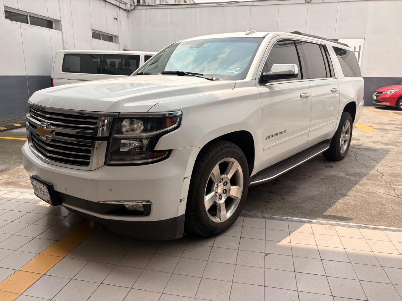CHEVROLET SUBURBAN 2019 - foto 1