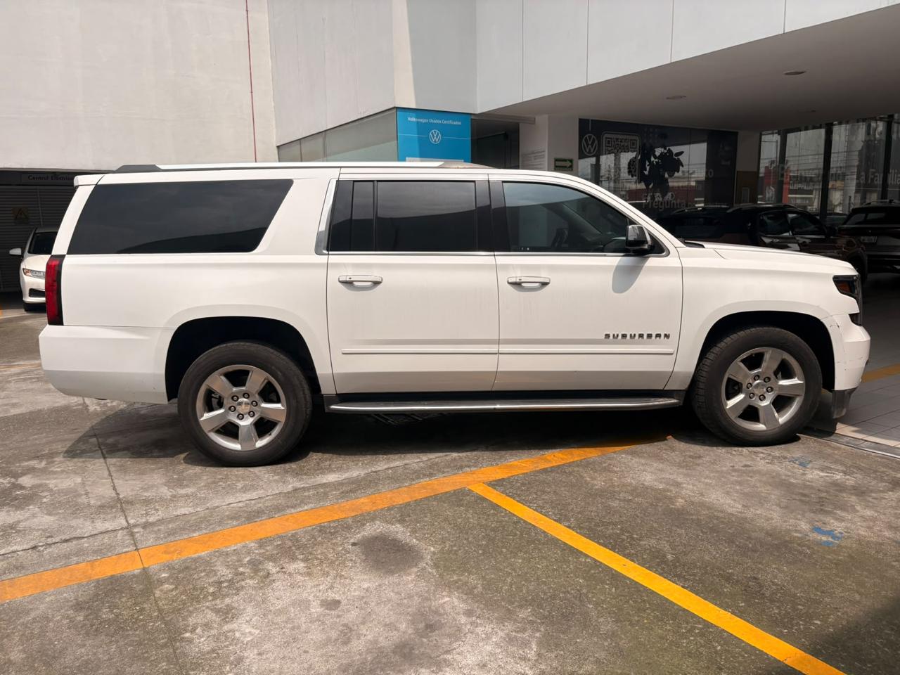 CHEVROLET SUBURBAN 2019 - foto 7