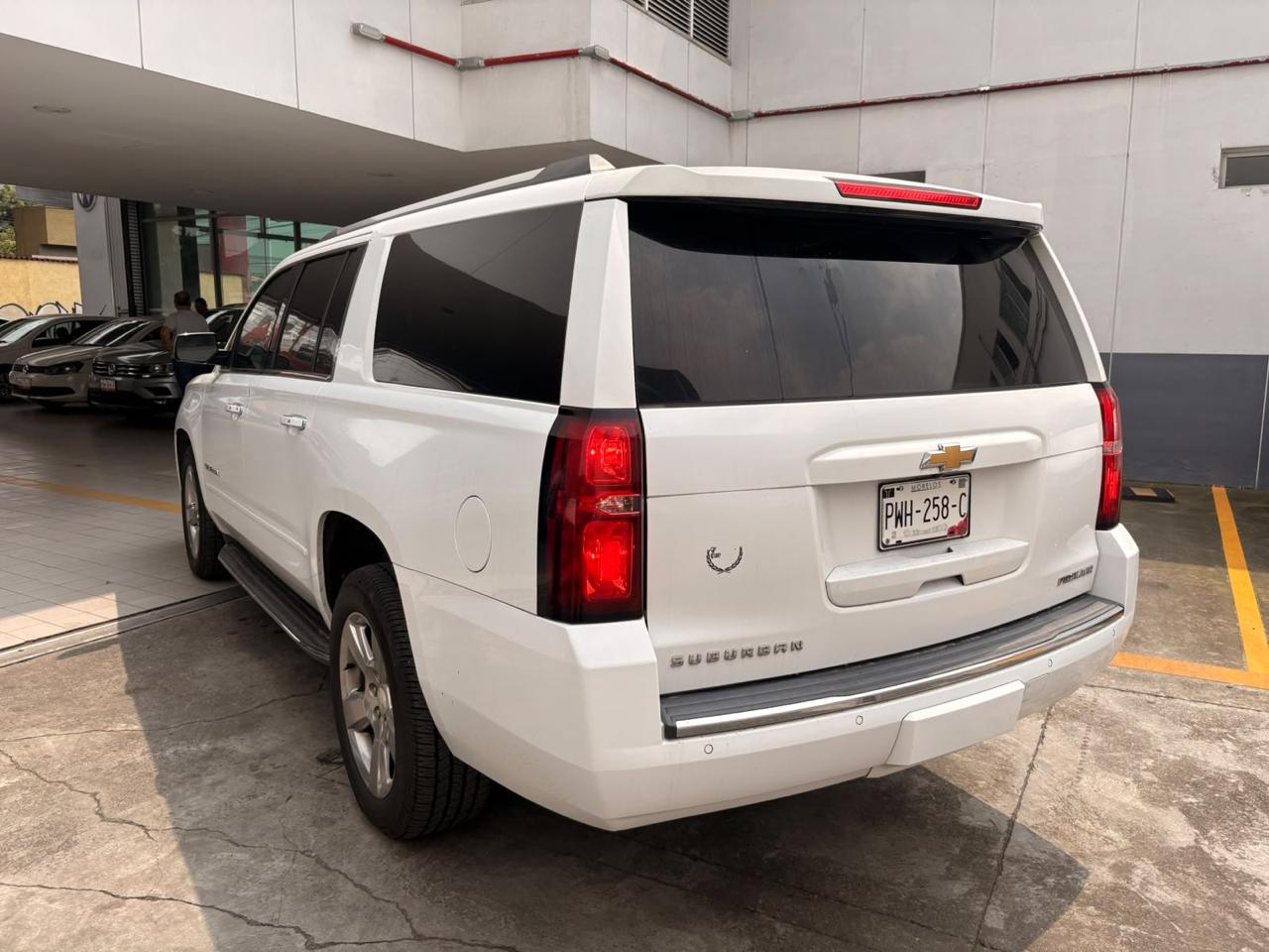 CHEVROLET SUBURBAN 2019 - foto 6
