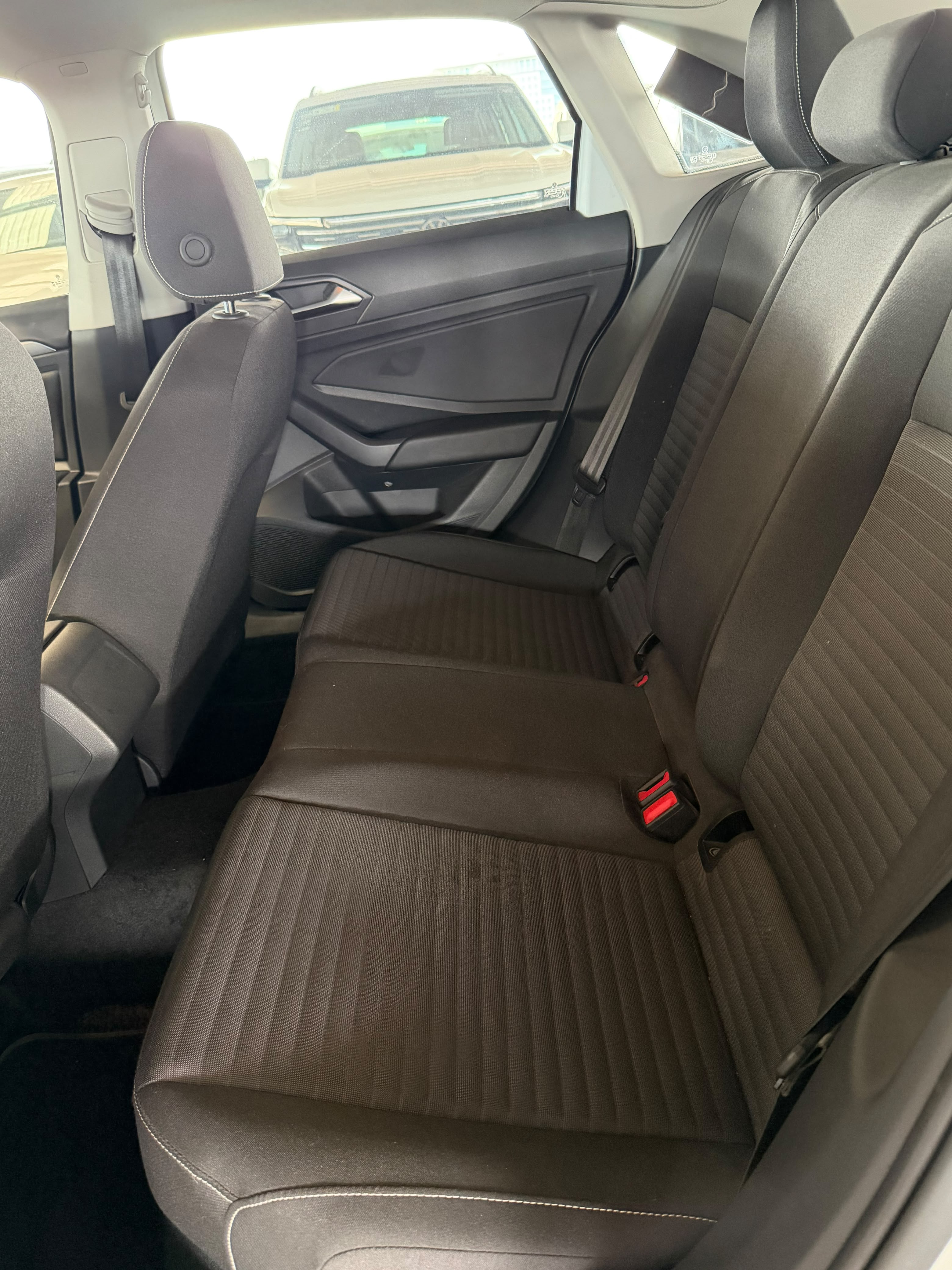 VOLKSWAGEN JETTA 2024 - foto 18