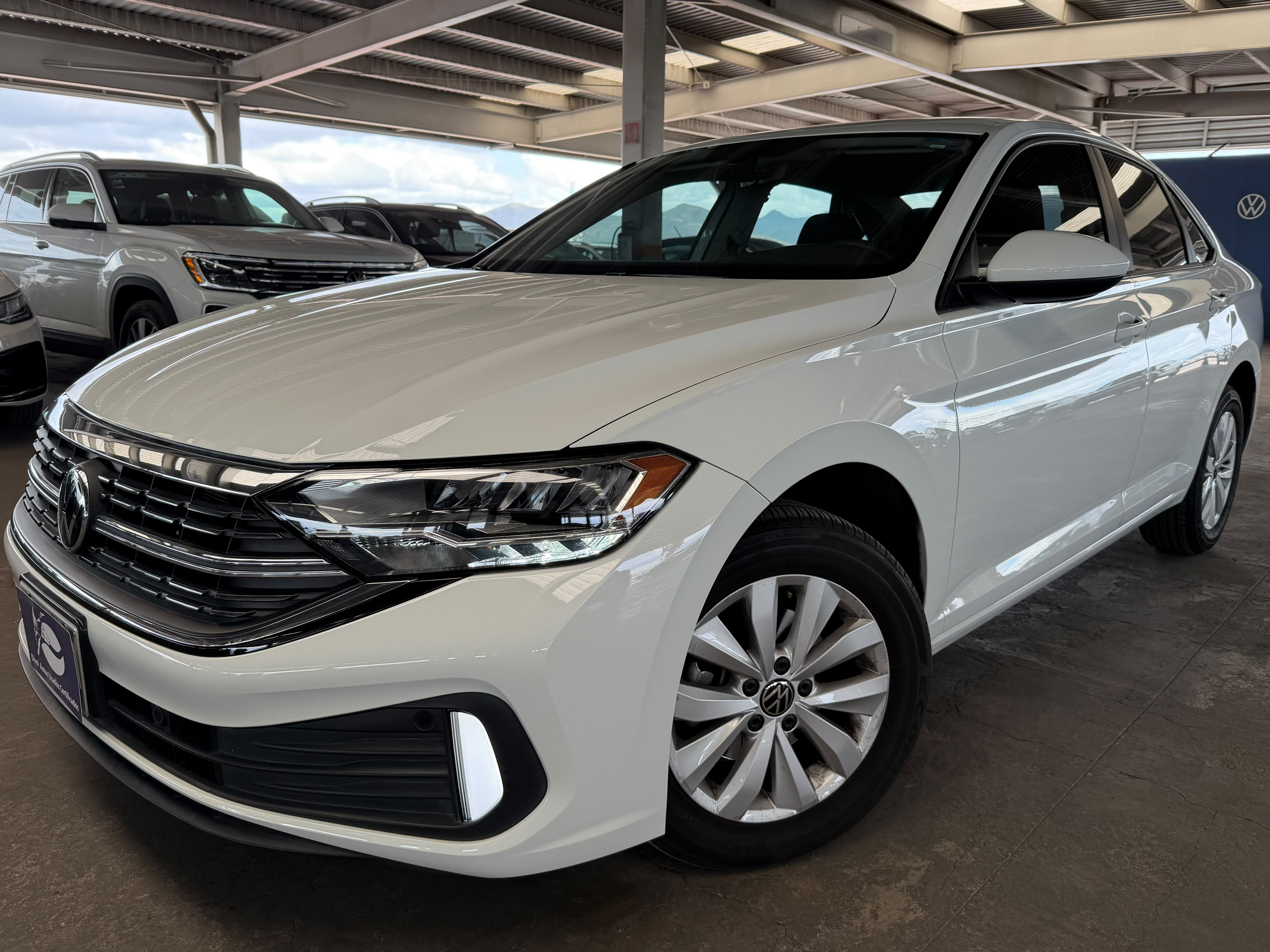 VOLKSWAGEN JETTA 2024 - foto 1