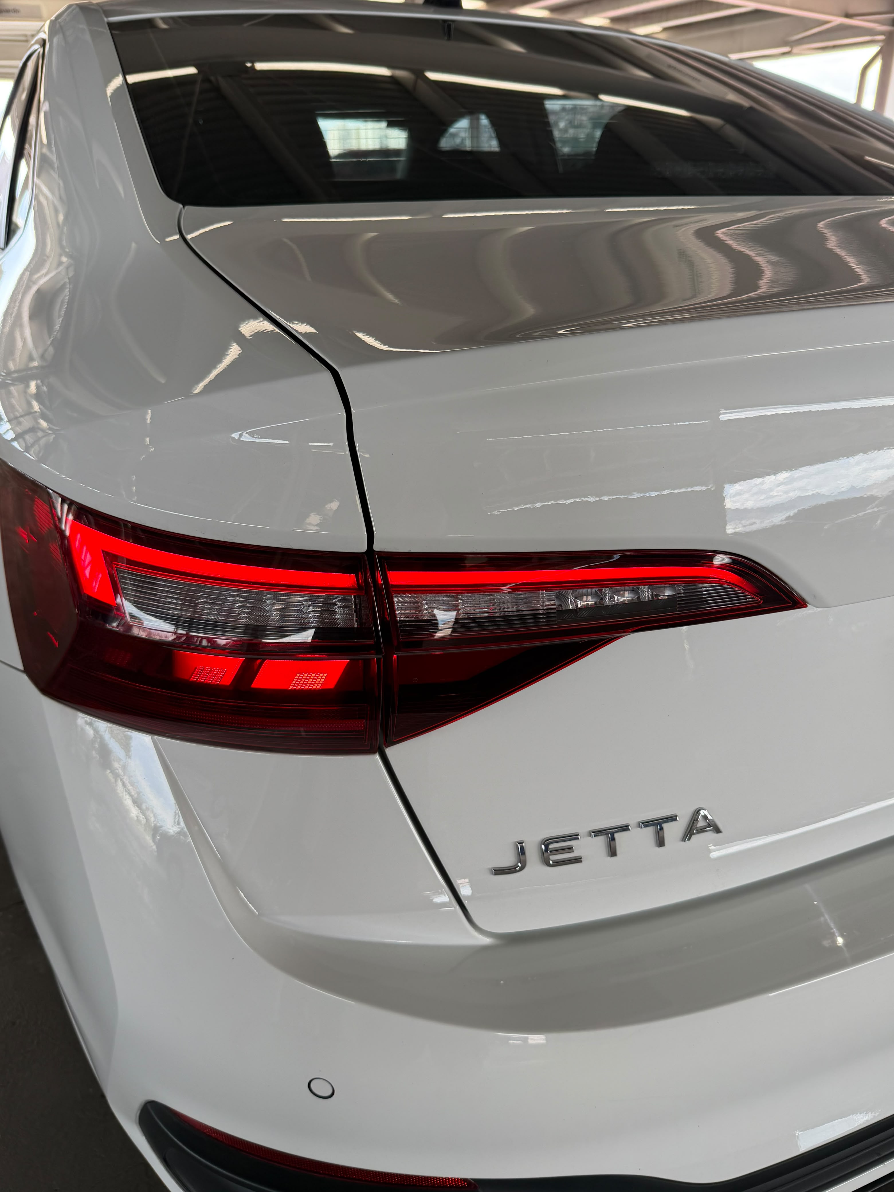 VOLKSWAGEN JETTA 2024 - foto 20