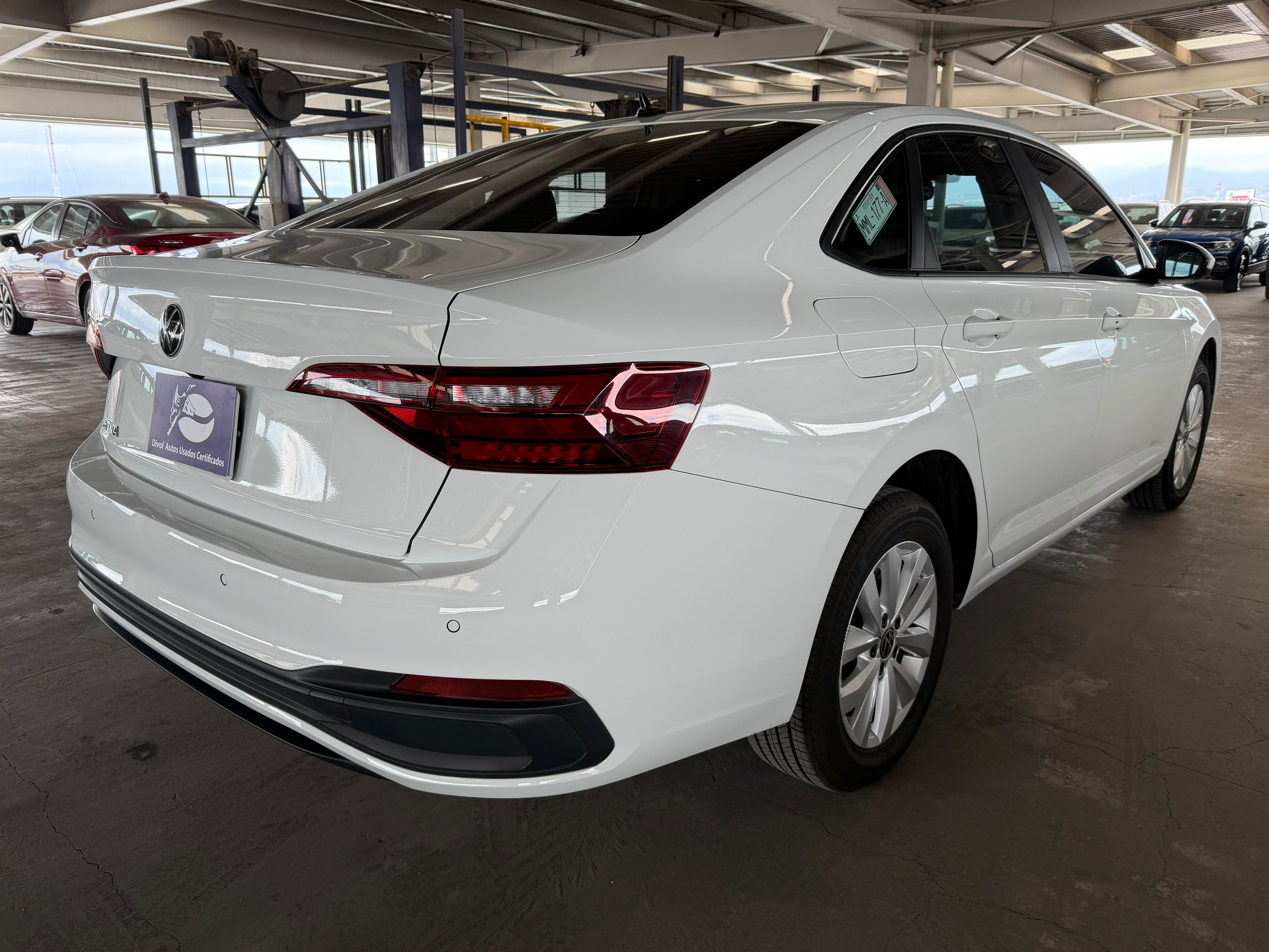 VOLKSWAGEN JETTA 2024 - foto 4