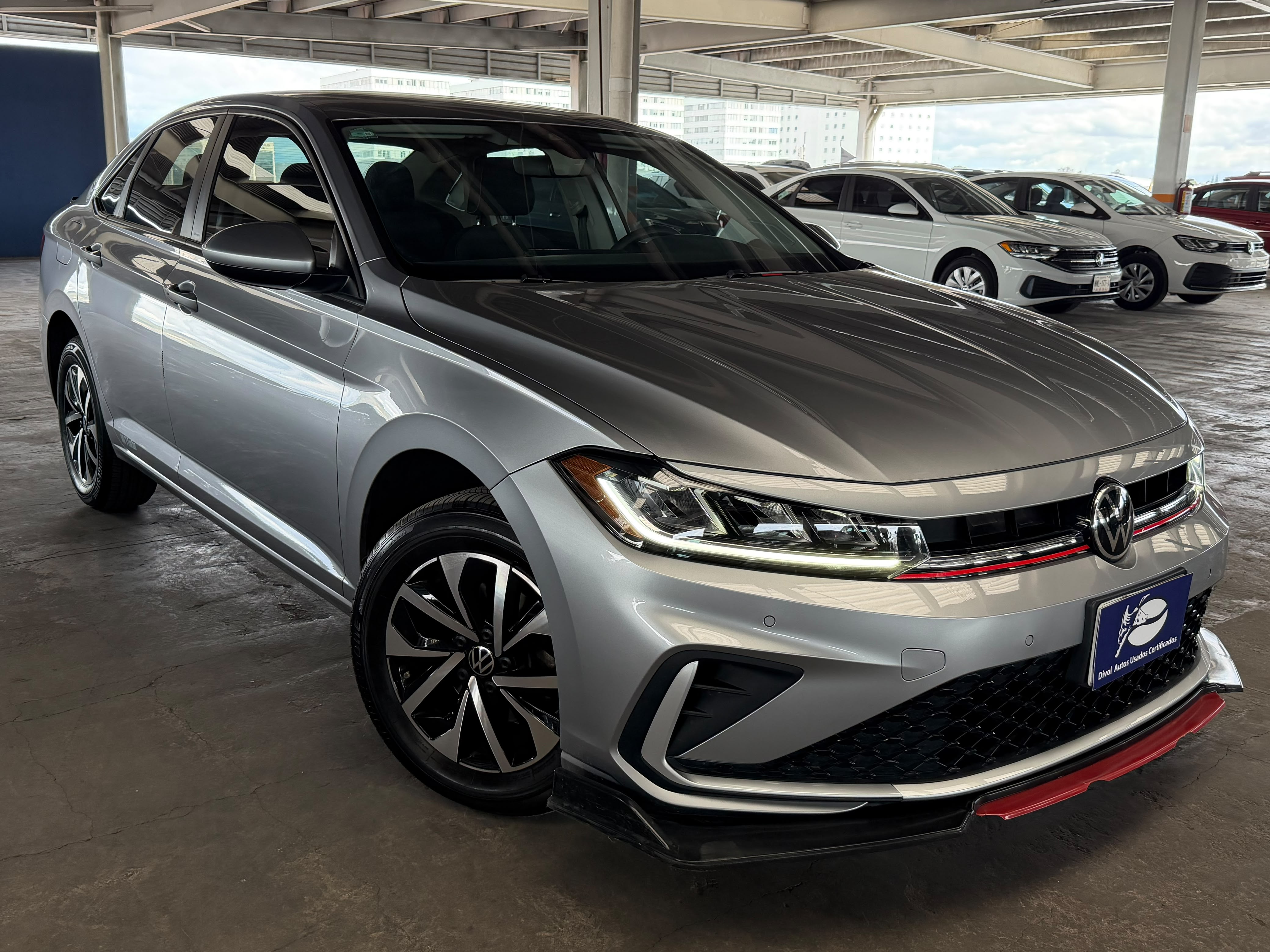 VOLKSWAGEN JETTA 2025 - foto 2