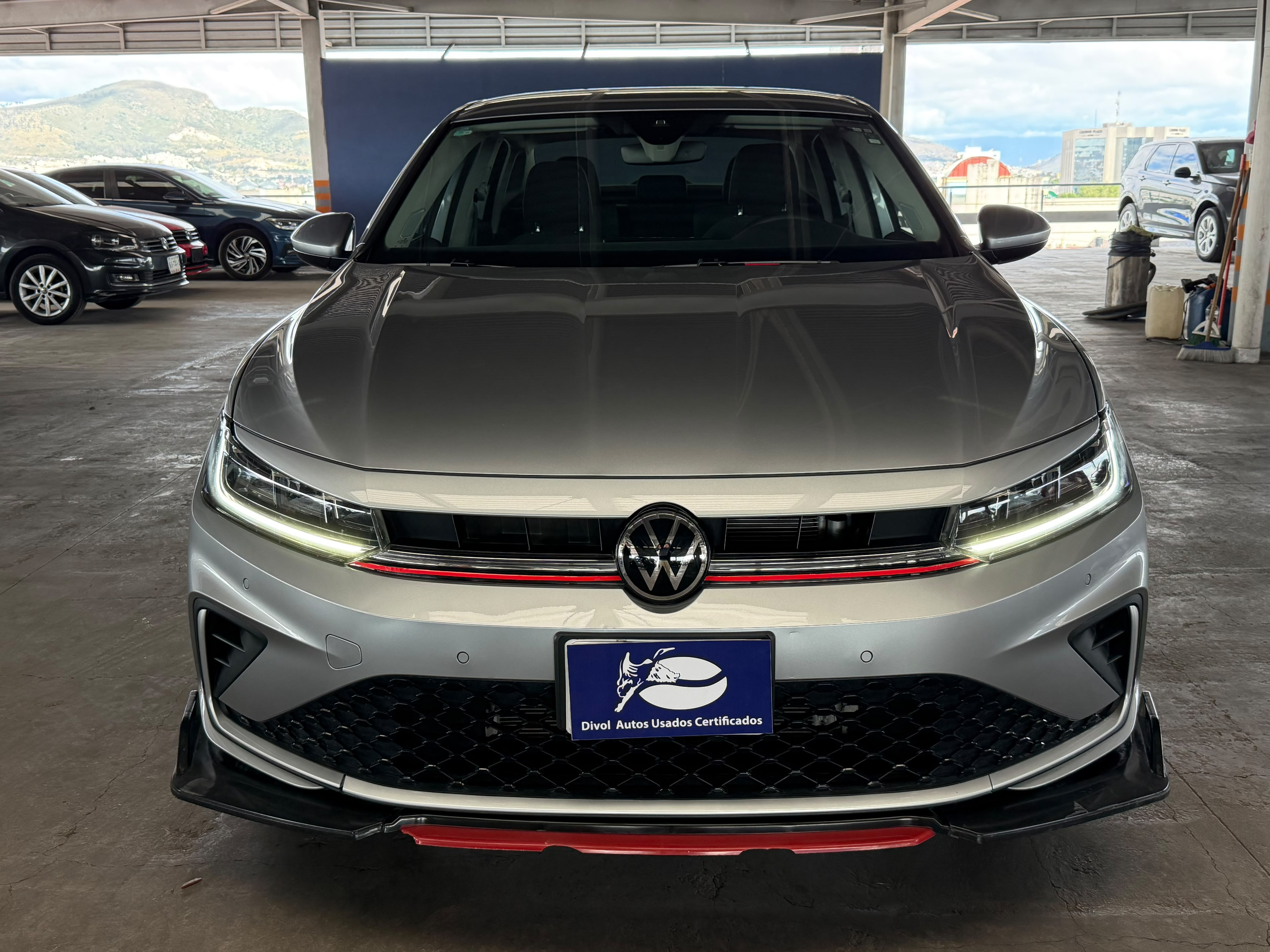 VOLKSWAGEN JETTA 2025 - foto 3