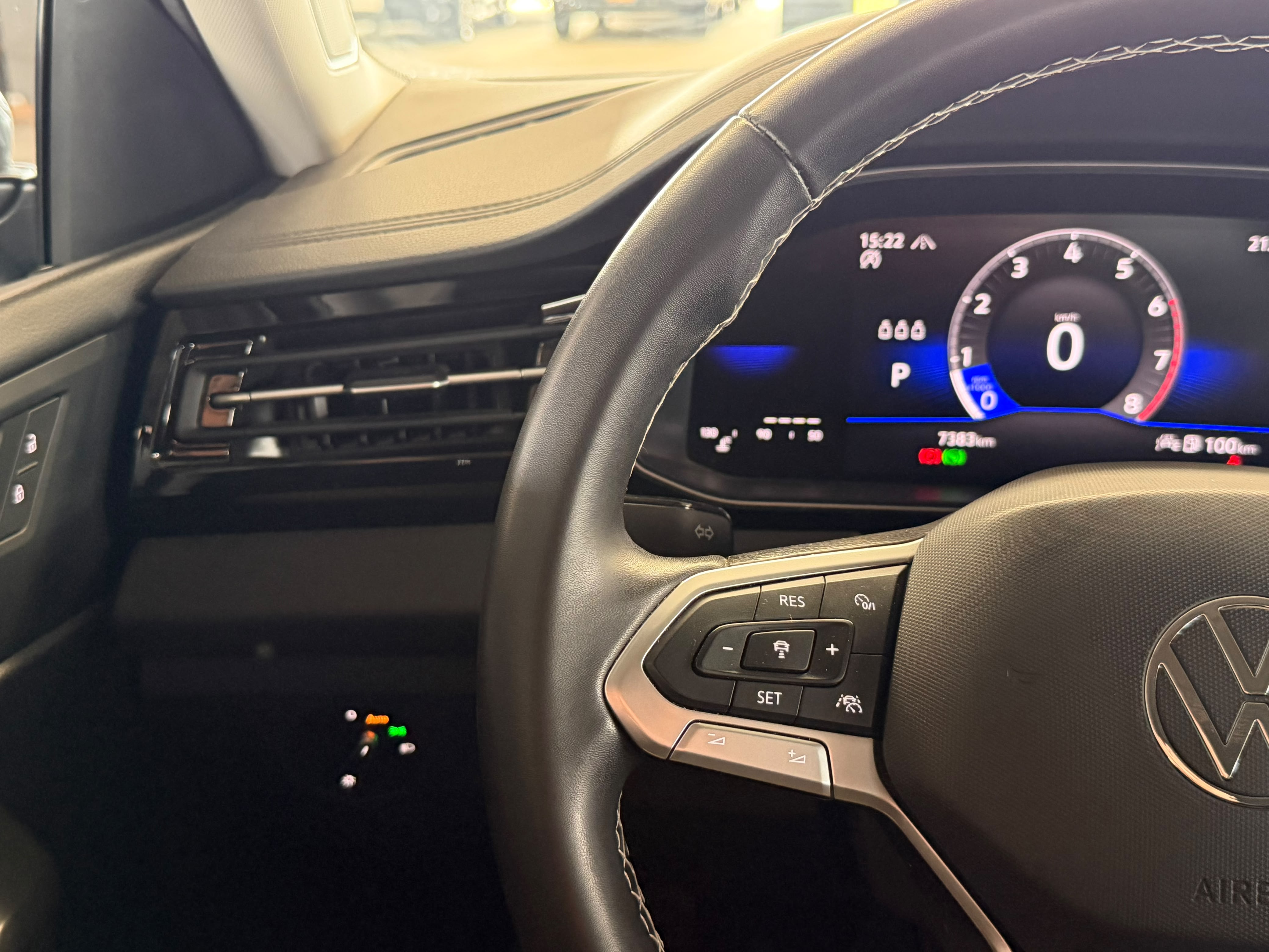 VOLKSWAGEN JETTA 2025 - foto 13