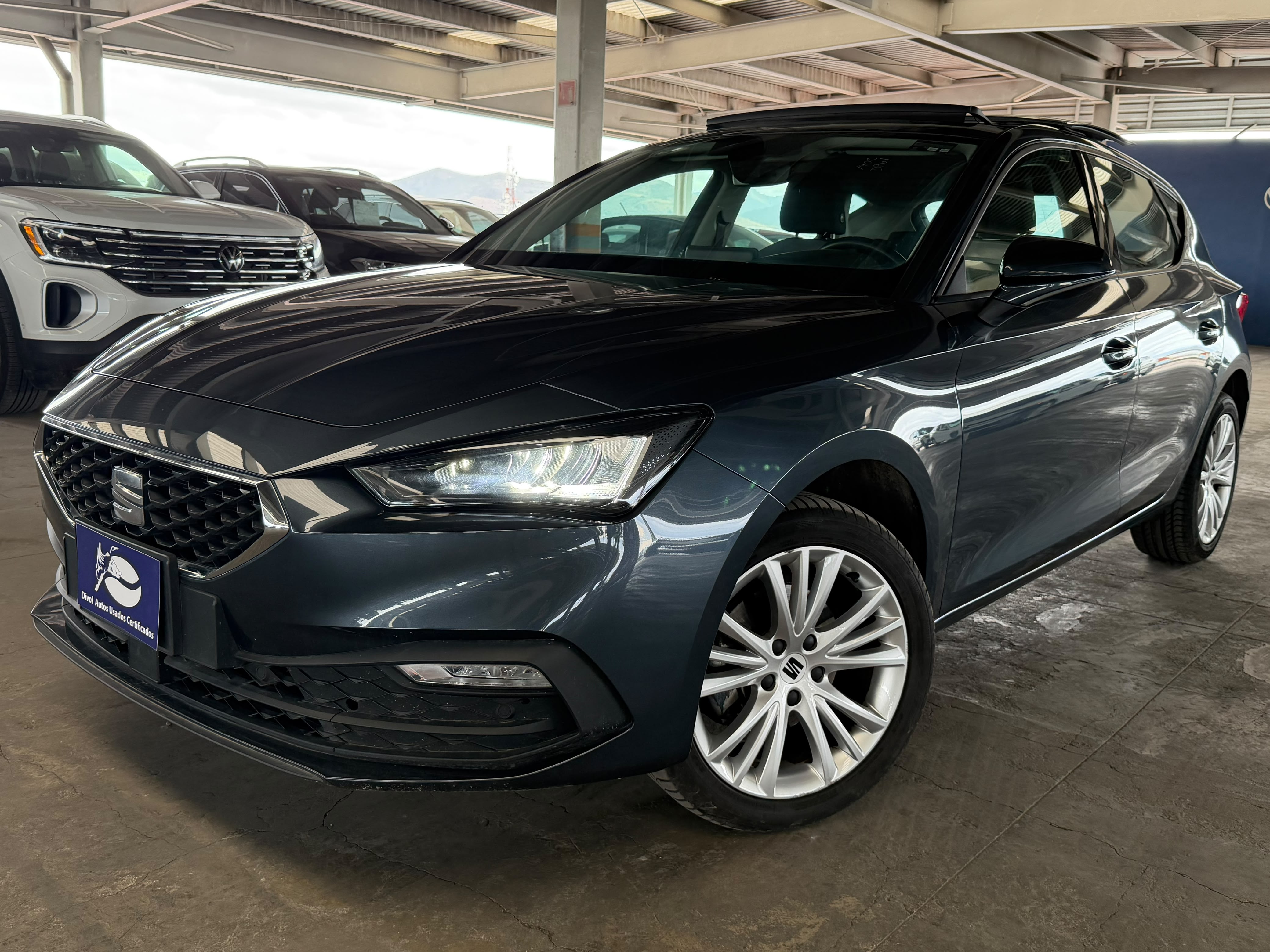 SEAT LEON 2025 - foto 1