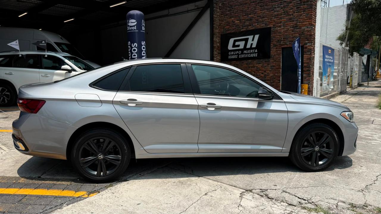 VOLKSWAGEN JETTA 2022 - foto 6