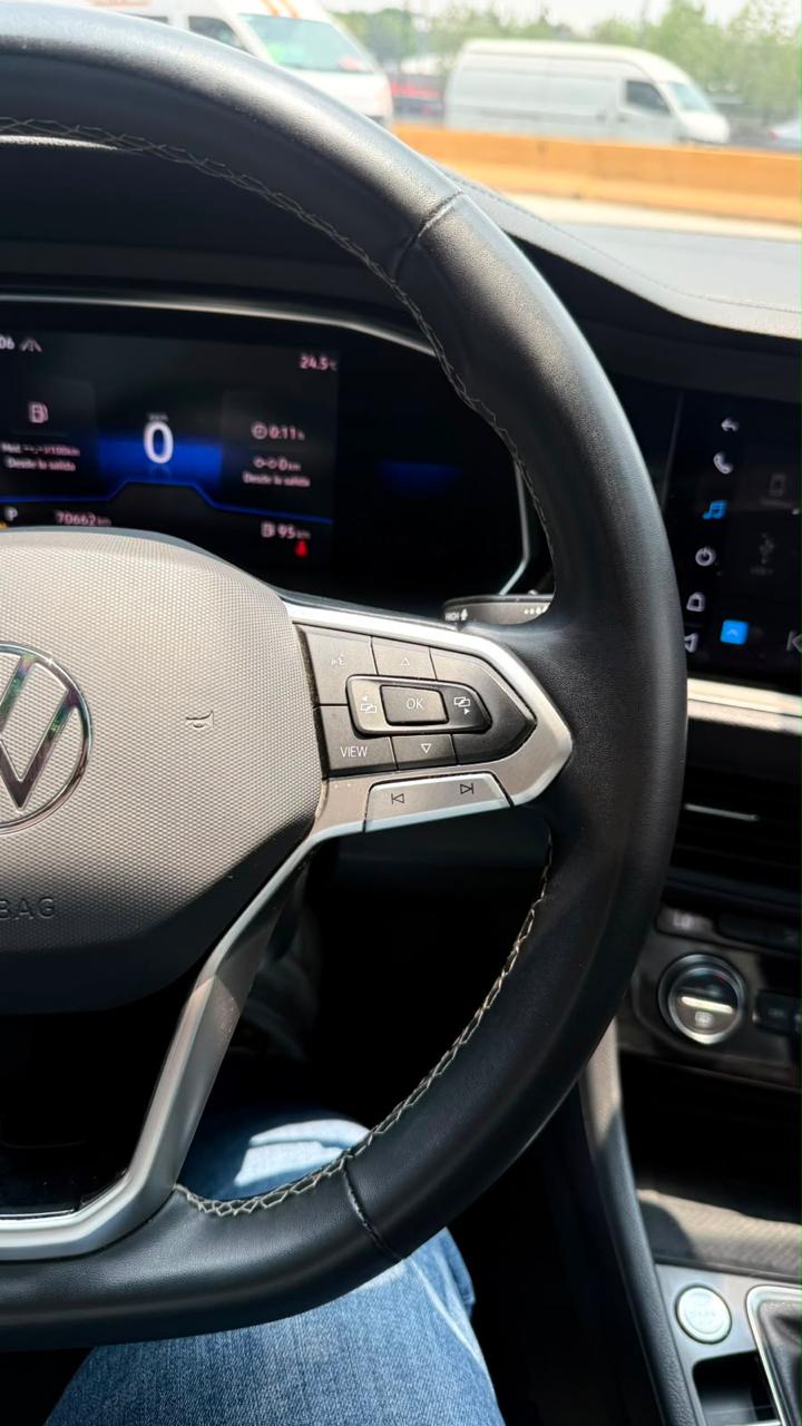 VOLKSWAGEN JETTA 2022 - foto 11