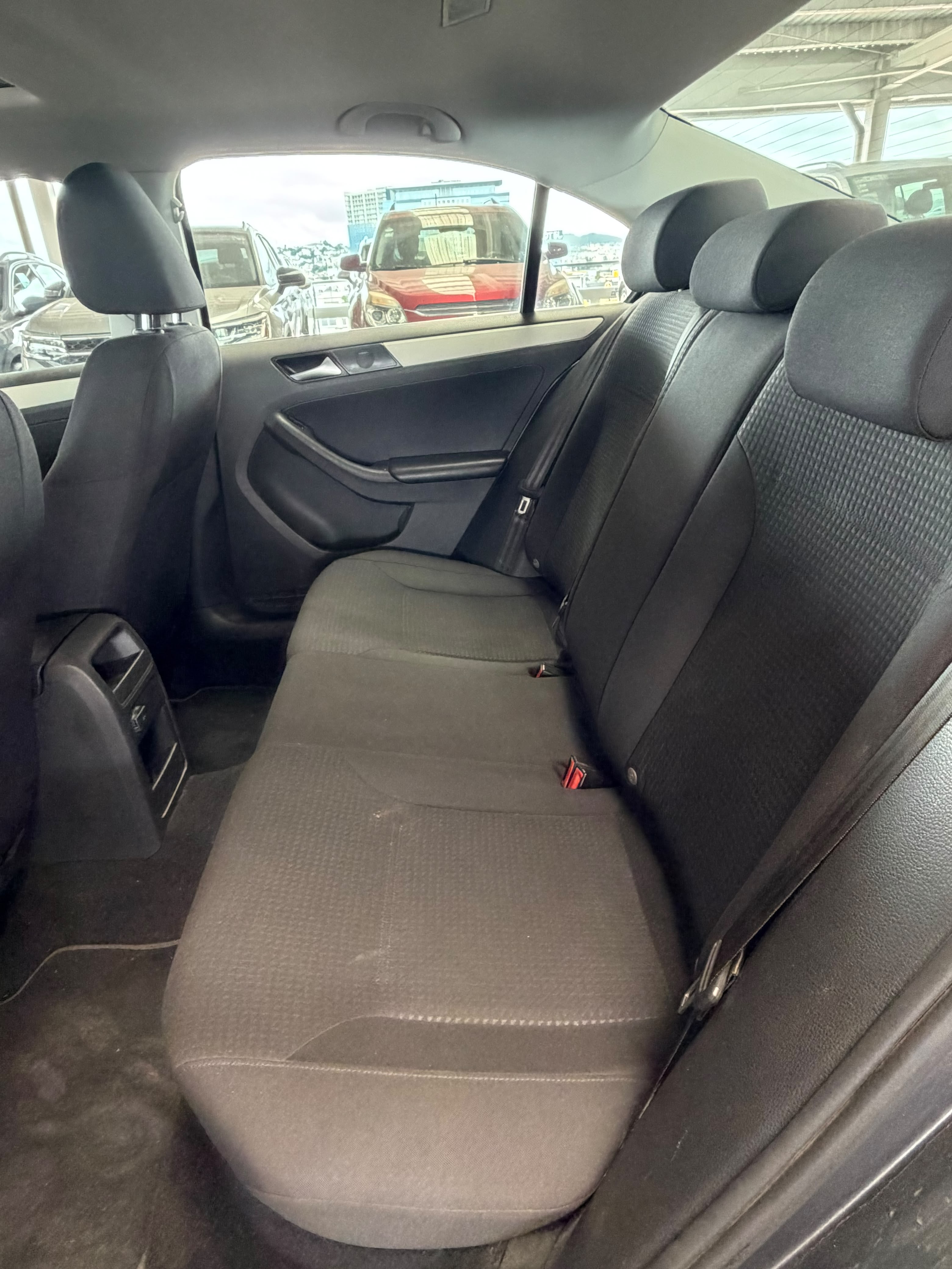 VOLKSWAGEN JETTA 2018 - foto 16