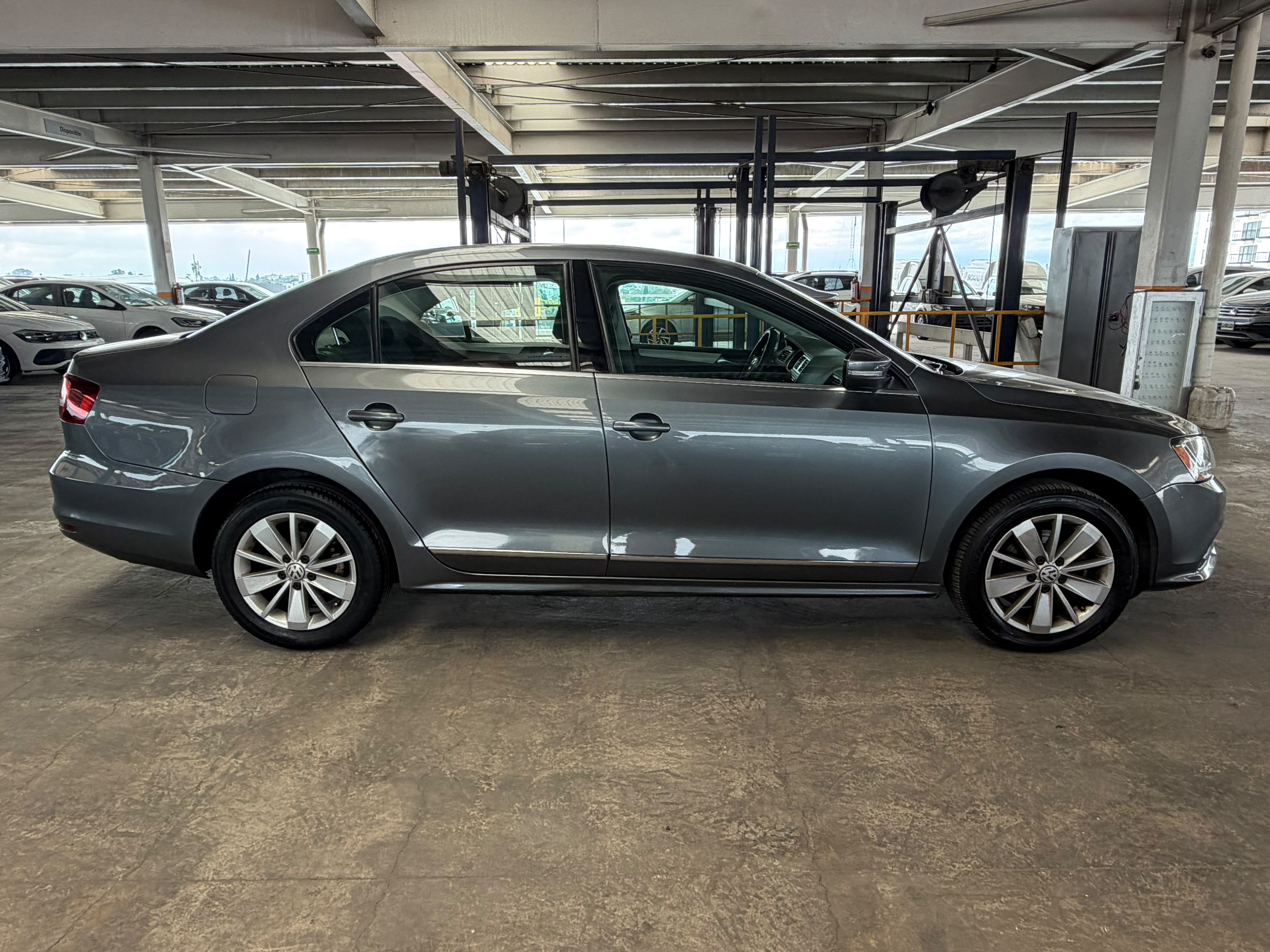 VOLKSWAGEN JETTA 2018 - foto 7