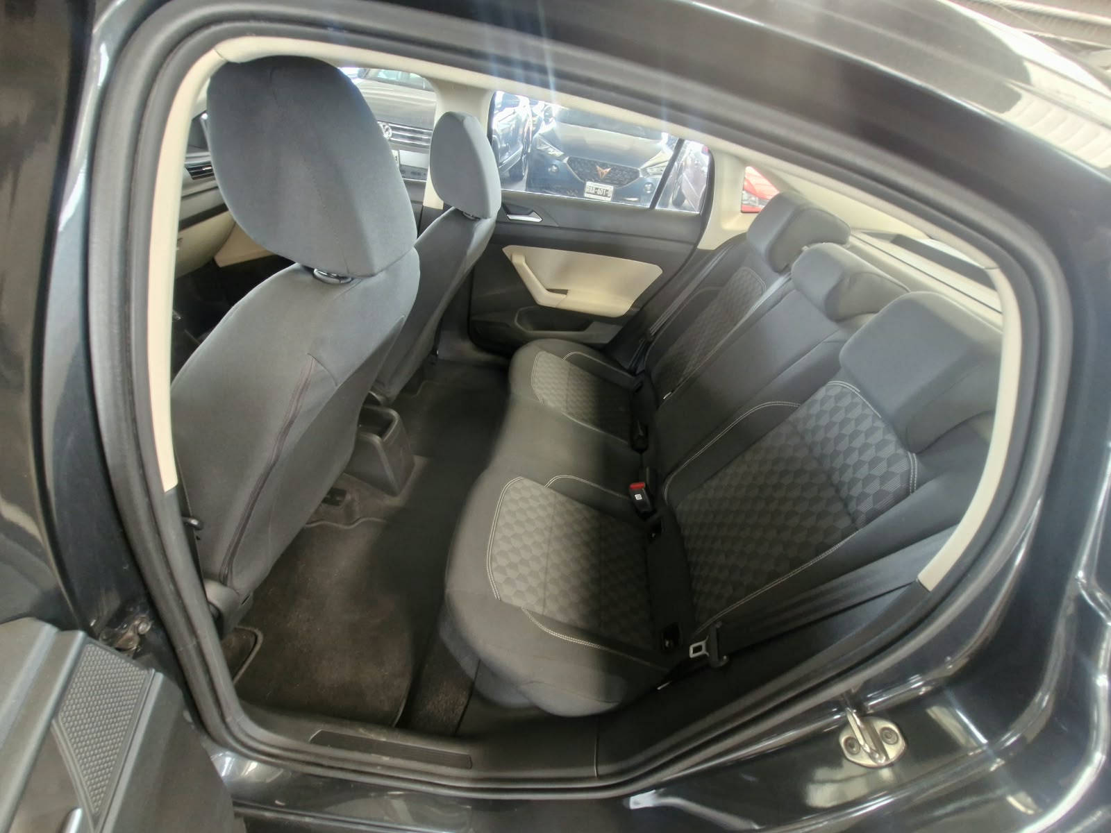 VOLKSWAGEN VIRTUS 2023 - foto 12
