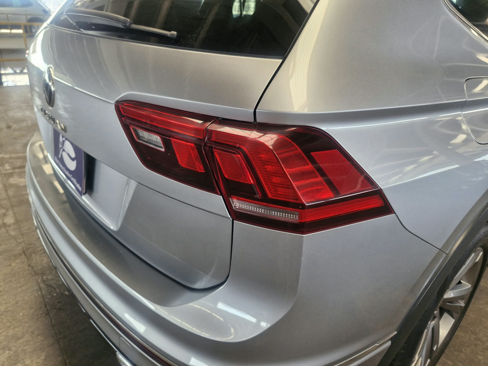 VOLKSWAGEN TIGUAN 2024 - foto 14