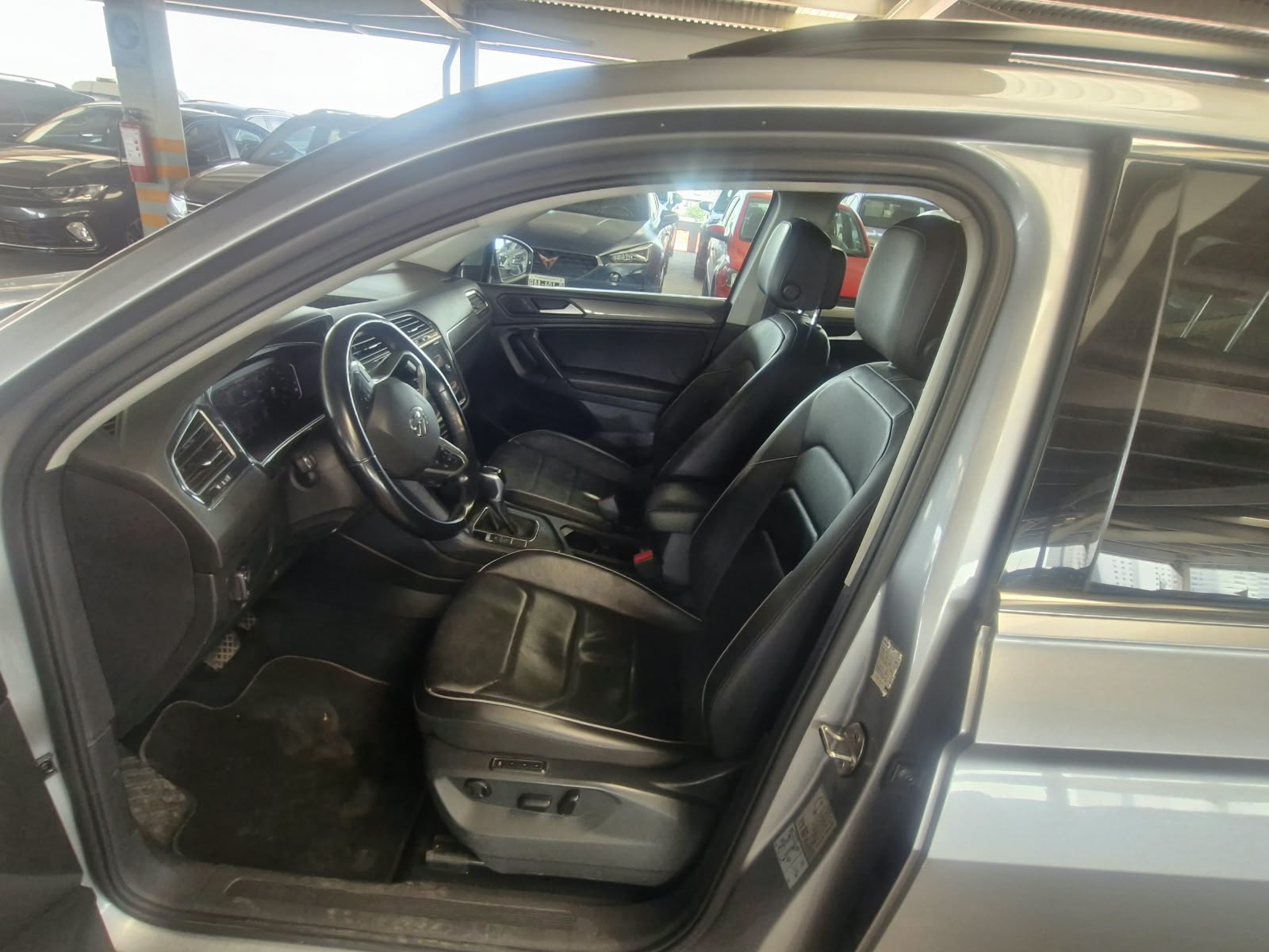 VOLKSWAGEN TIGUAN 2024 - foto 7