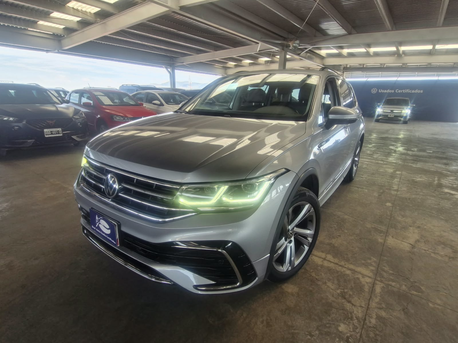 VOLKSWAGEN TIGUAN 2024 - foto 1