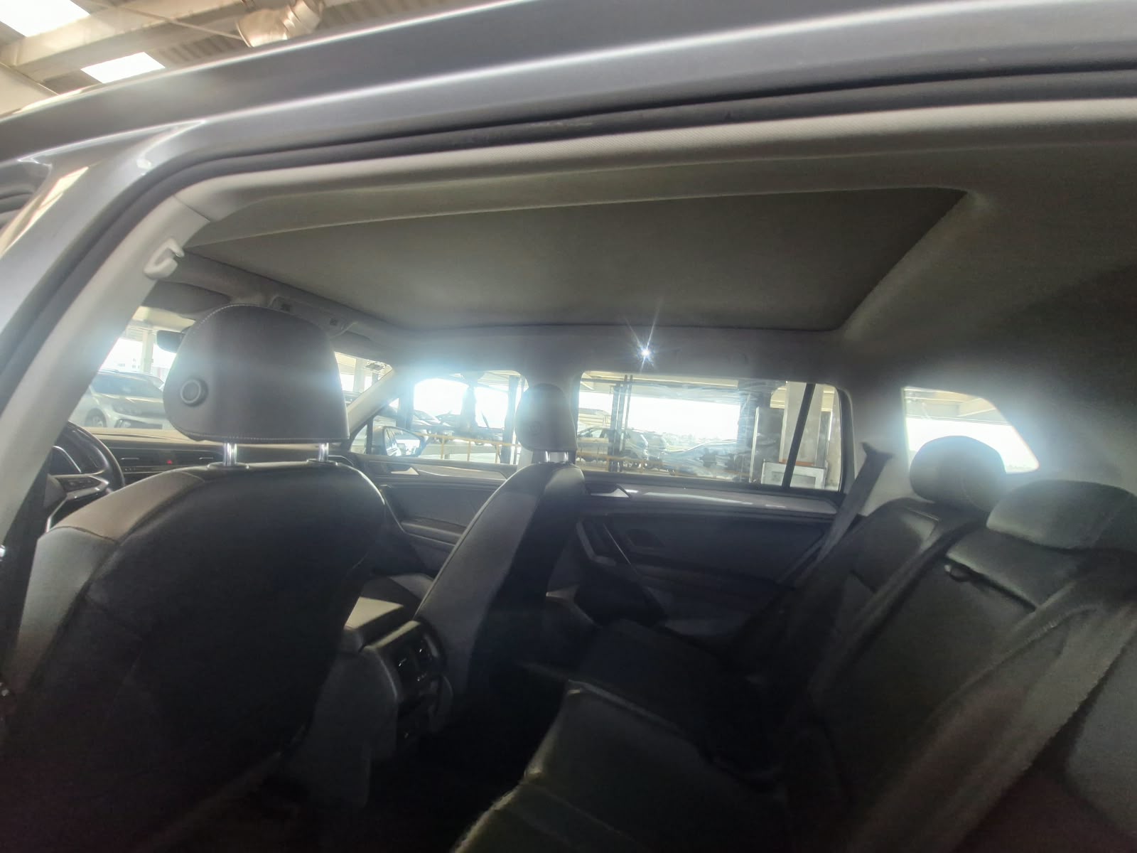VOLKSWAGEN TIGUAN 2022 - foto 11