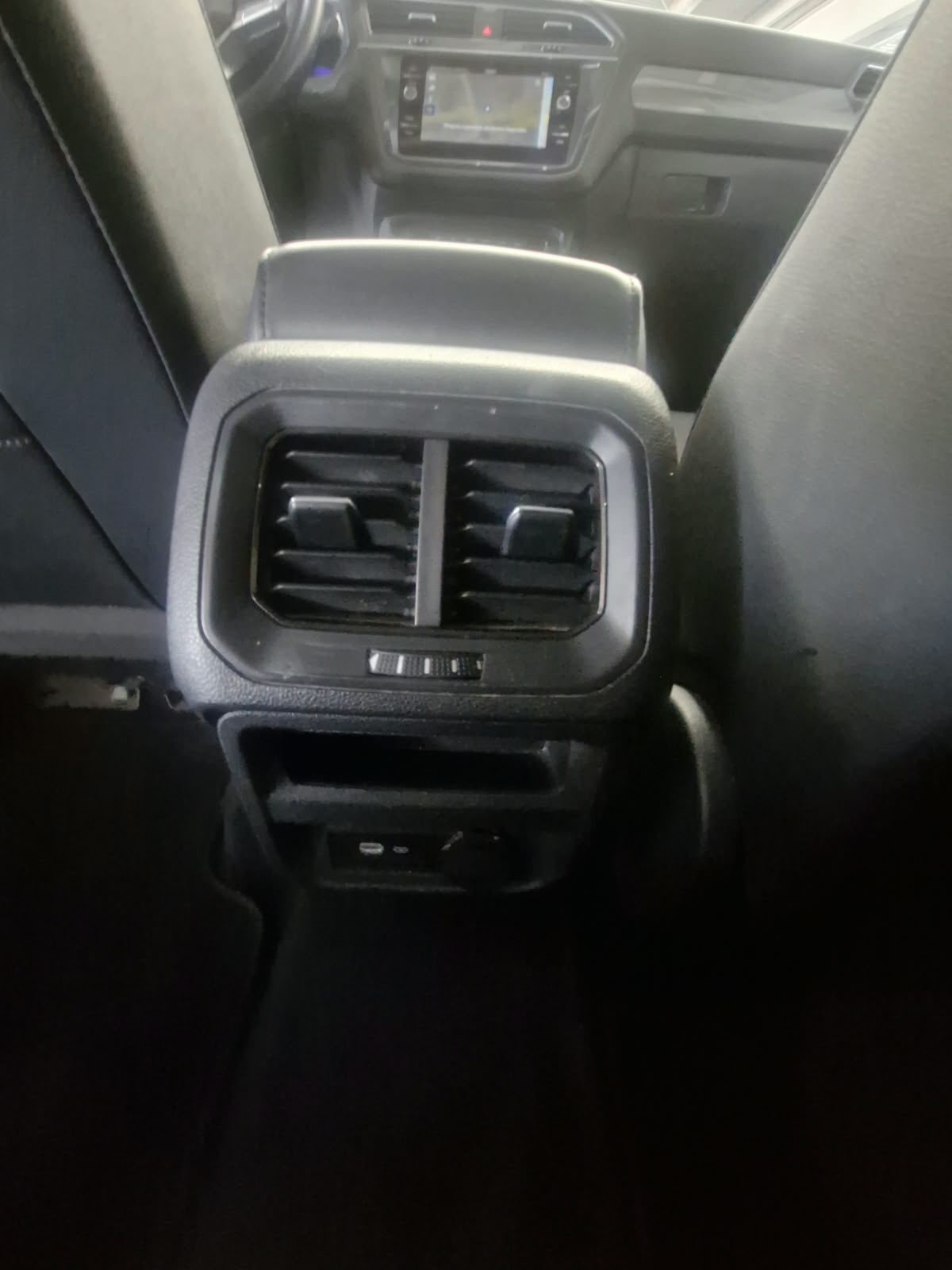 VOLKSWAGEN TIGUAN 2022 - foto 10