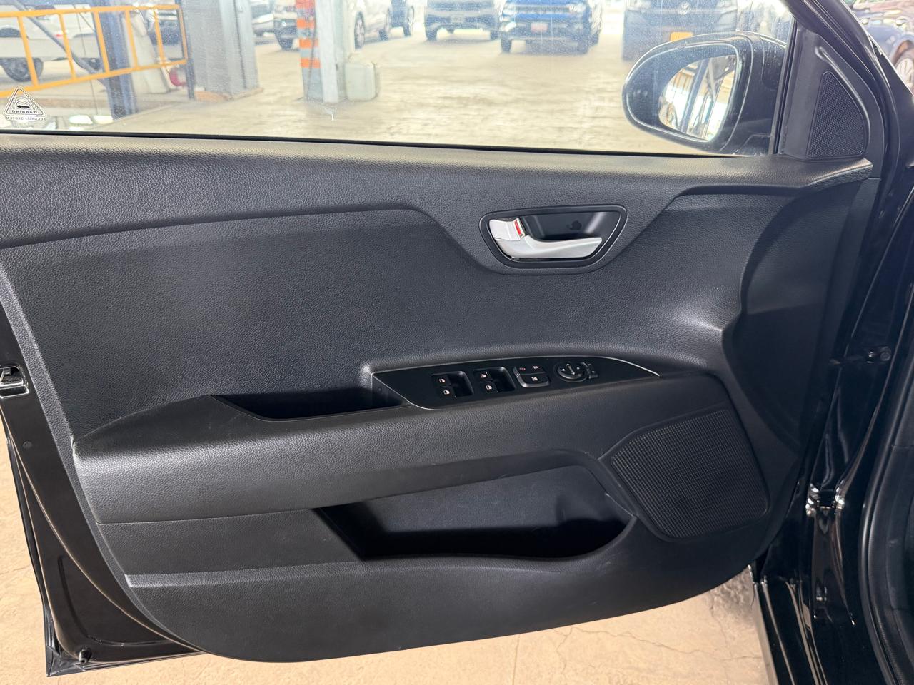 KIA RIO 2022 - foto 17