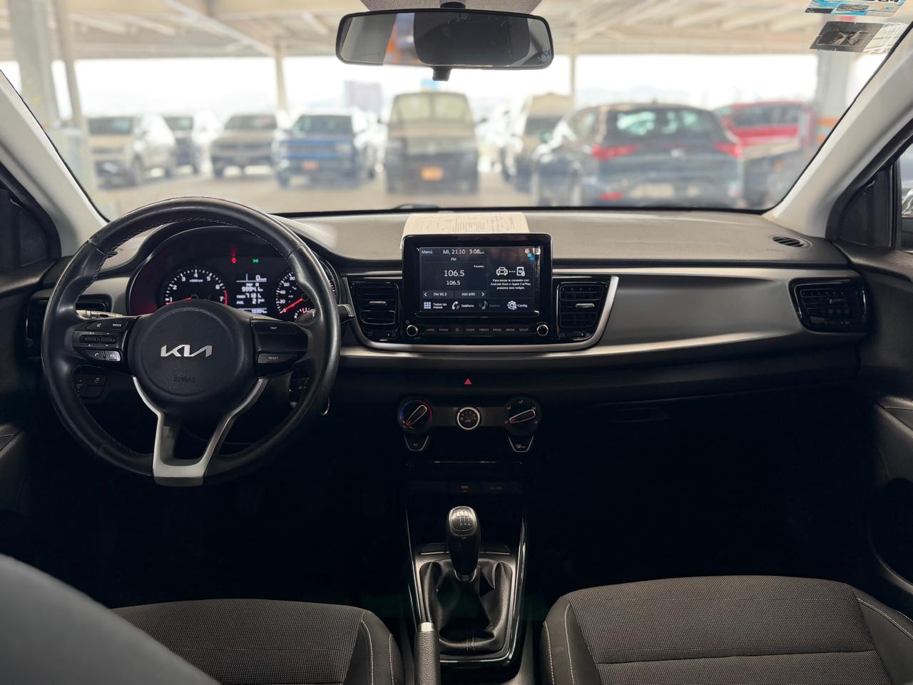 KIA RIO 2022 - foto 11